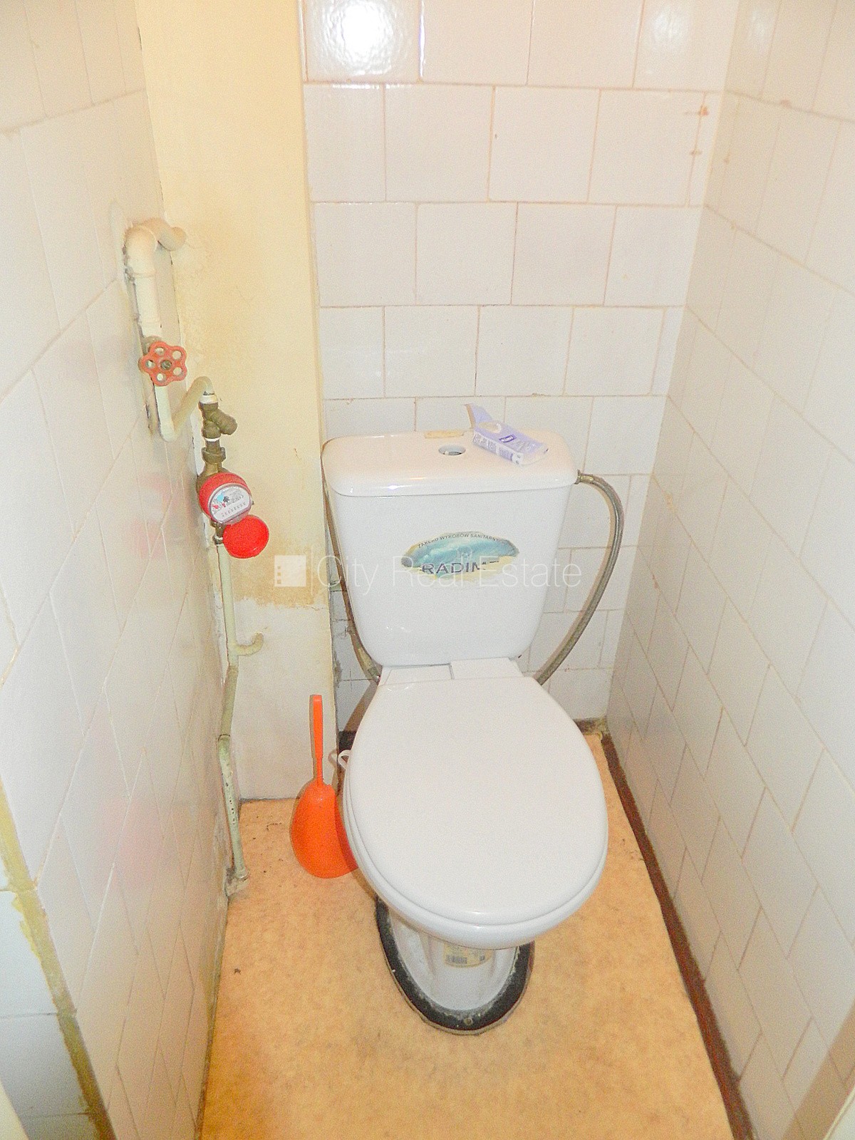 Sludinājumi. Fasādes māja, renovēta māja, slēgts pagalms, kāpņu telpa pēc kosmētiskā remonta, istabas izolētas 2 Cena: 650 EUR/mēn Foto #14