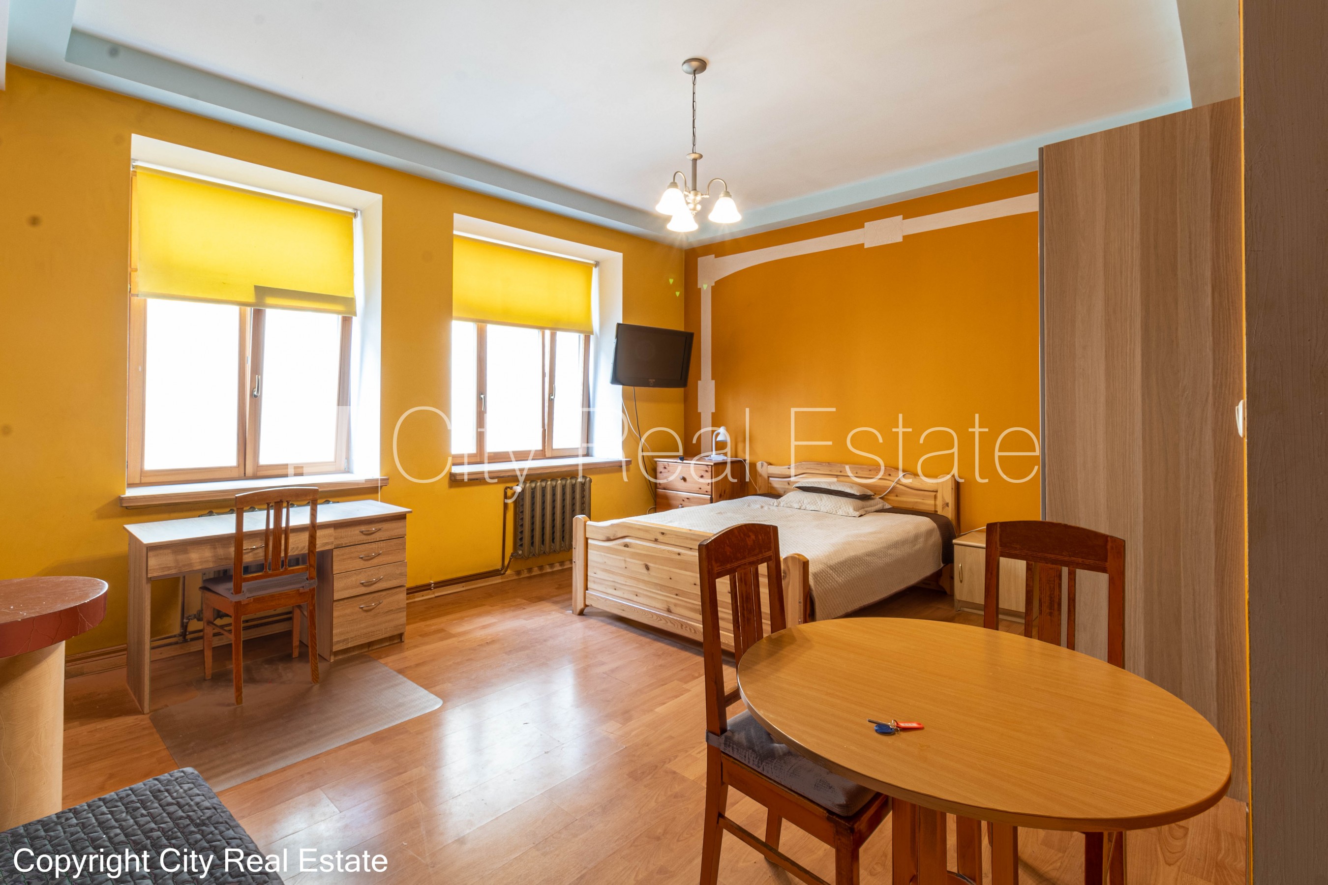 Объявление. Дом во дворе, реновированный дом, закрытый двор, вход со двора, лифт, лестничная клетка после Цена: 630 EUR/мес. Foto #1