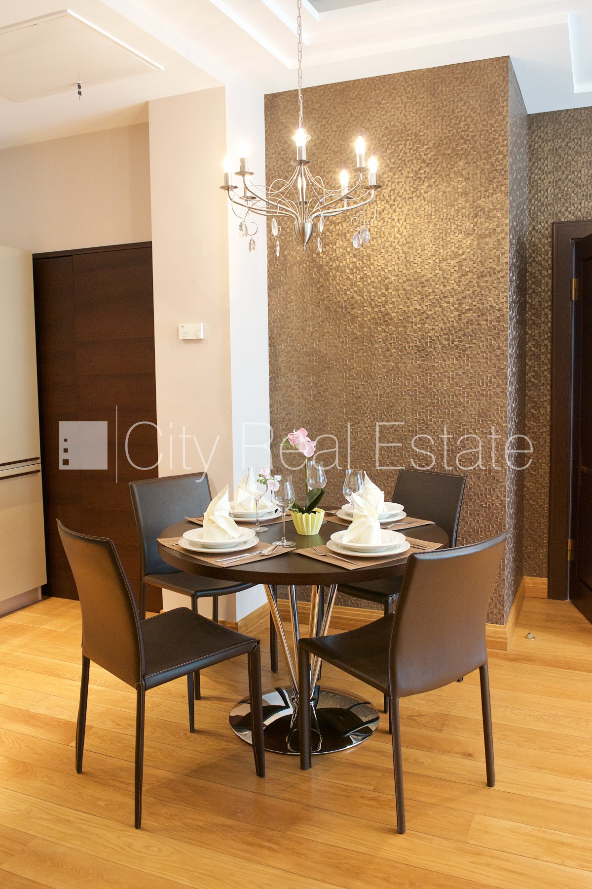 Sludinājumi. Projekts - Vaļņu 4, fasādes māja, slēgts pagalms, ieeja no ielas, luksuss apartamenti , lodžija, Cena: 450000 EUR Foto #4