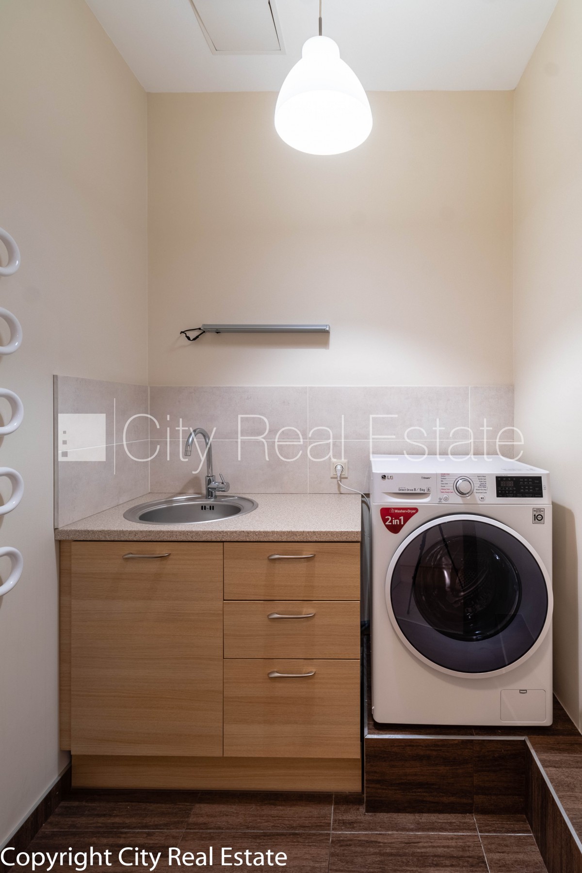 Sludinājumi. Projekts - Rīdzenes Rezidence, fasādes māja, bruģēts piebraucamais ceļš, vieta automašīnai, pazemes Cena: 495000 EUR Foto #25