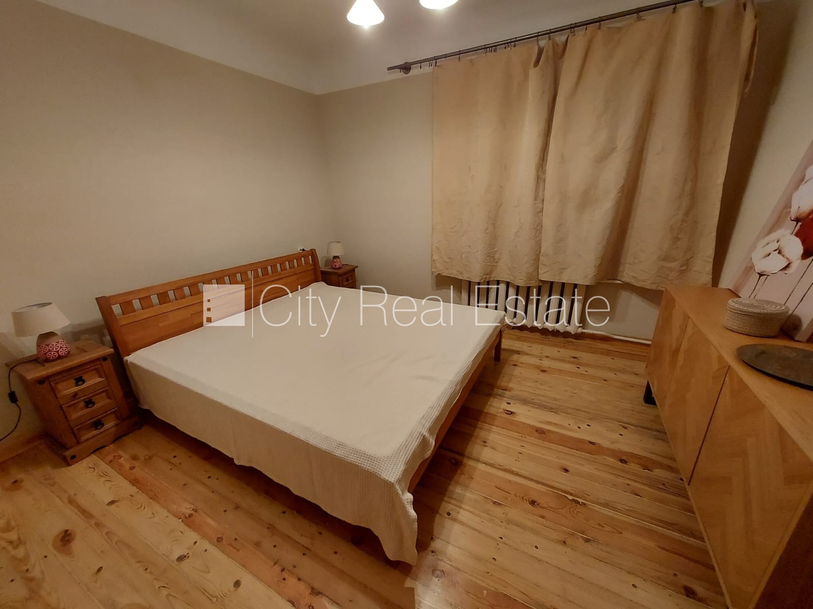 Sludinājumi. Pagalma māja, slēgts pagalms, vieta automašīnai, istabas izolētas 3 gab., viesistaba, virtuve, Cena: 1500 EUR/mēn Foto #6
