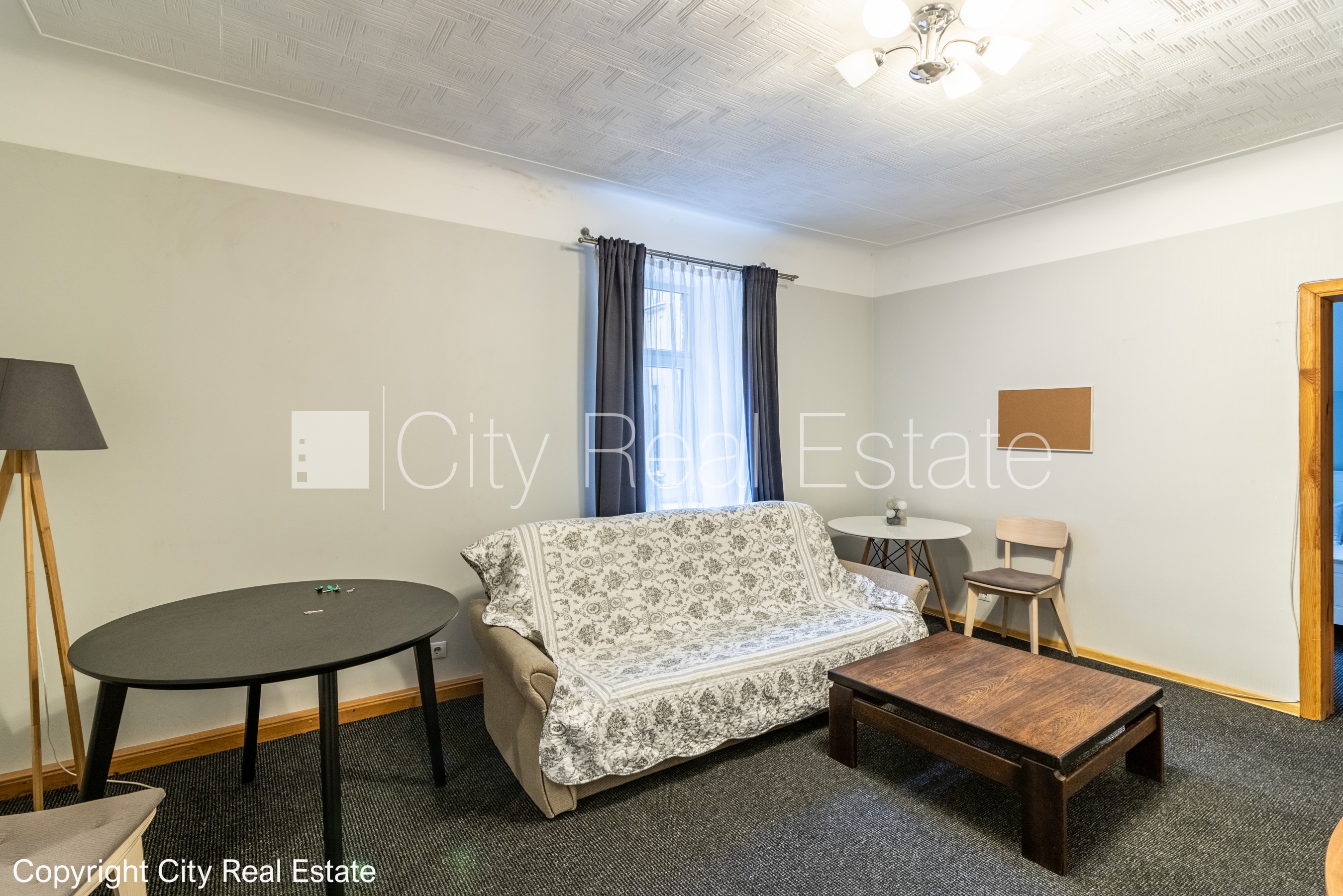 Sludinājumi. Šo dzīvokli izīrē pa diennaktīm (īstermiņa īre), īres cena sludinājumā norādīta par vienu diennakts Cena: 45 EUR/mēn Foto #3