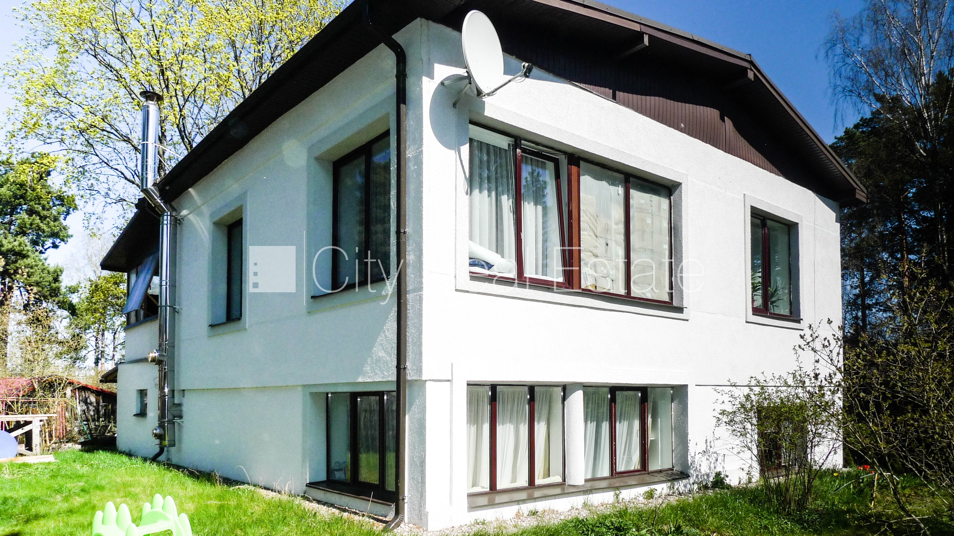 Sludinājumi. Zeme īpašumā, privātmāja, jaunceltne, mainīts Jumta segums, labiekārtots apzaļumots pagalms, Cena: 225000 EUR Foto #1