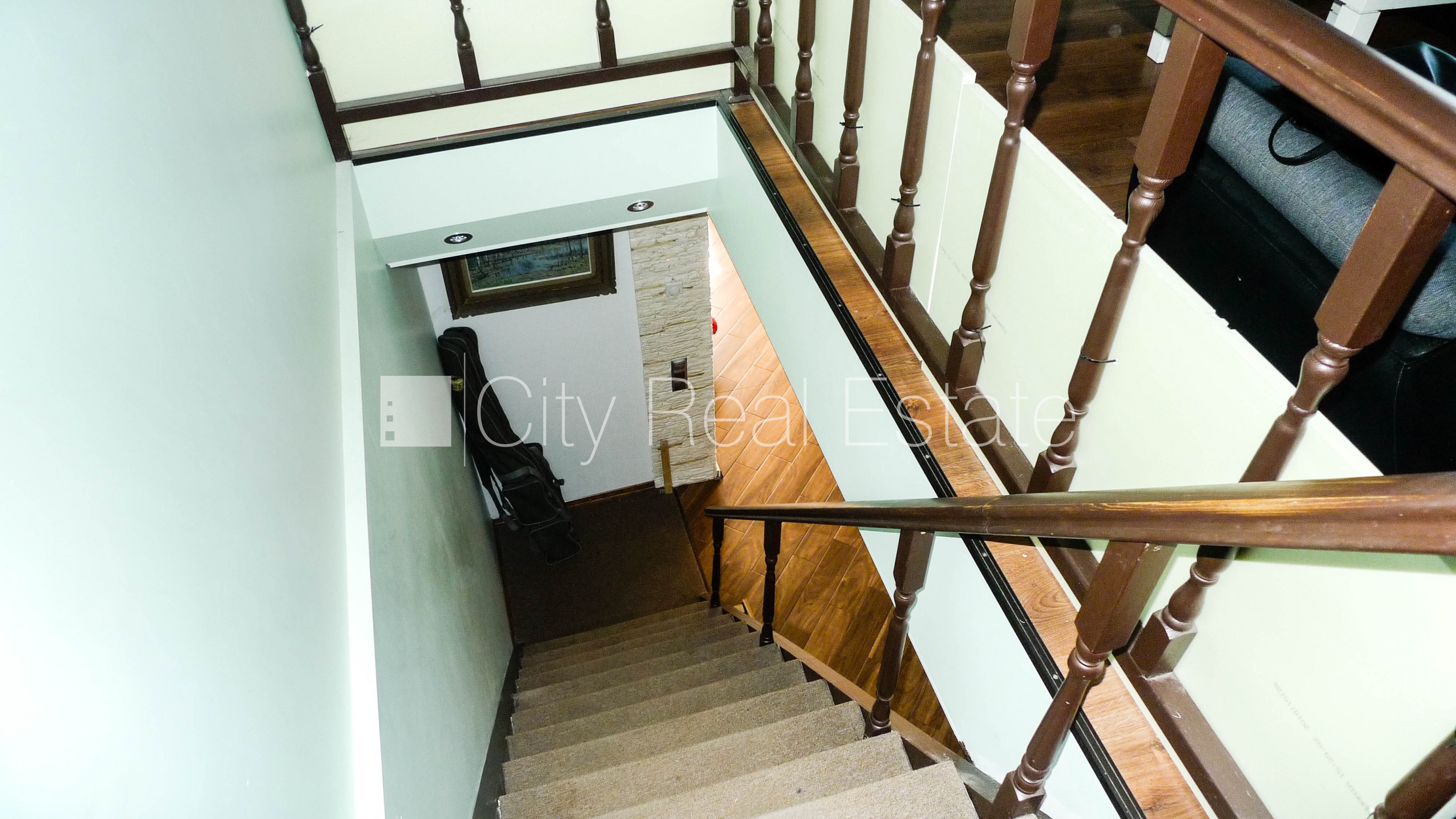 Sludinājumi. Zeme īpašumā, privātmāja, jaunceltne, mainīts Jumta segums, labiekārtots apzaļumots pagalms, Cena: 225000 EUR Foto #21