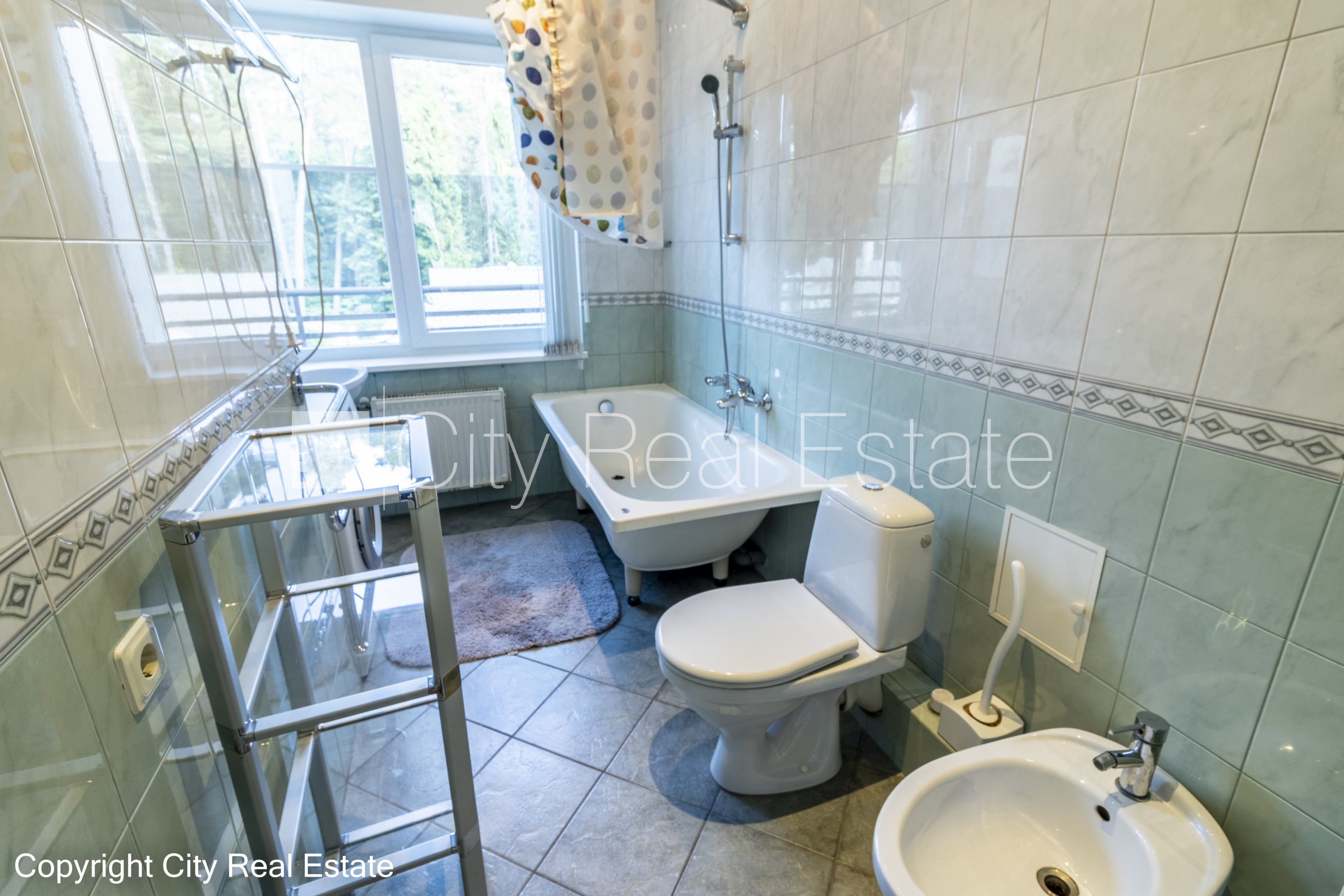 Sludinājumi. Jaunceltne, teritorijas iebrauktuves vārti aprīkoti ar automatizētu atvēršanās un aizvēršanās Cena: 1700 EUR/mēn Foto #18