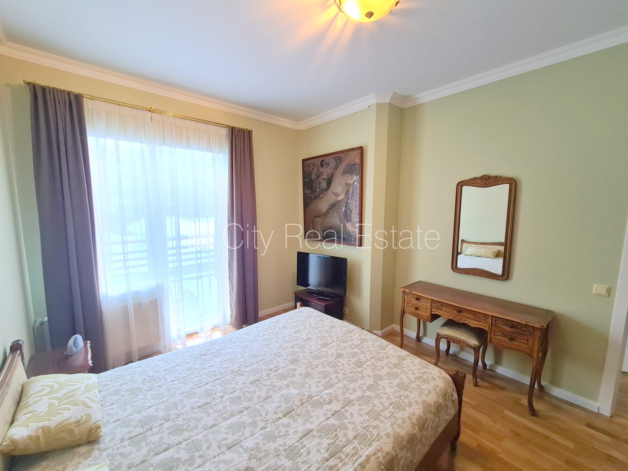 Sludinājumi. Jaunceltne, teritorijas iebrauktuves vārti aprīkoti ar automatizētu atvēršanās un aizvēršanās Cena: 1700 EUR/mēn Foto #7