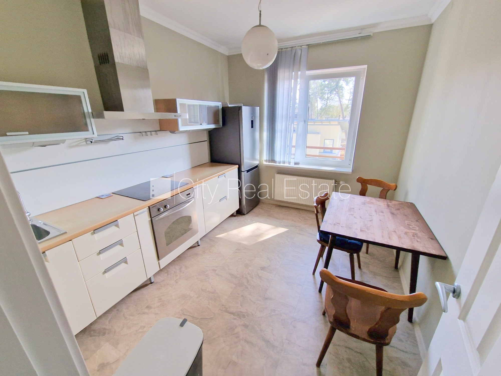 Sludinājumi. Jaunceltne, teritorijas iebrauktuves vārti aprīkoti ar automatizētu atvēršanās un aizvēršanās Cena: 1700 EUR/mēn Foto #12