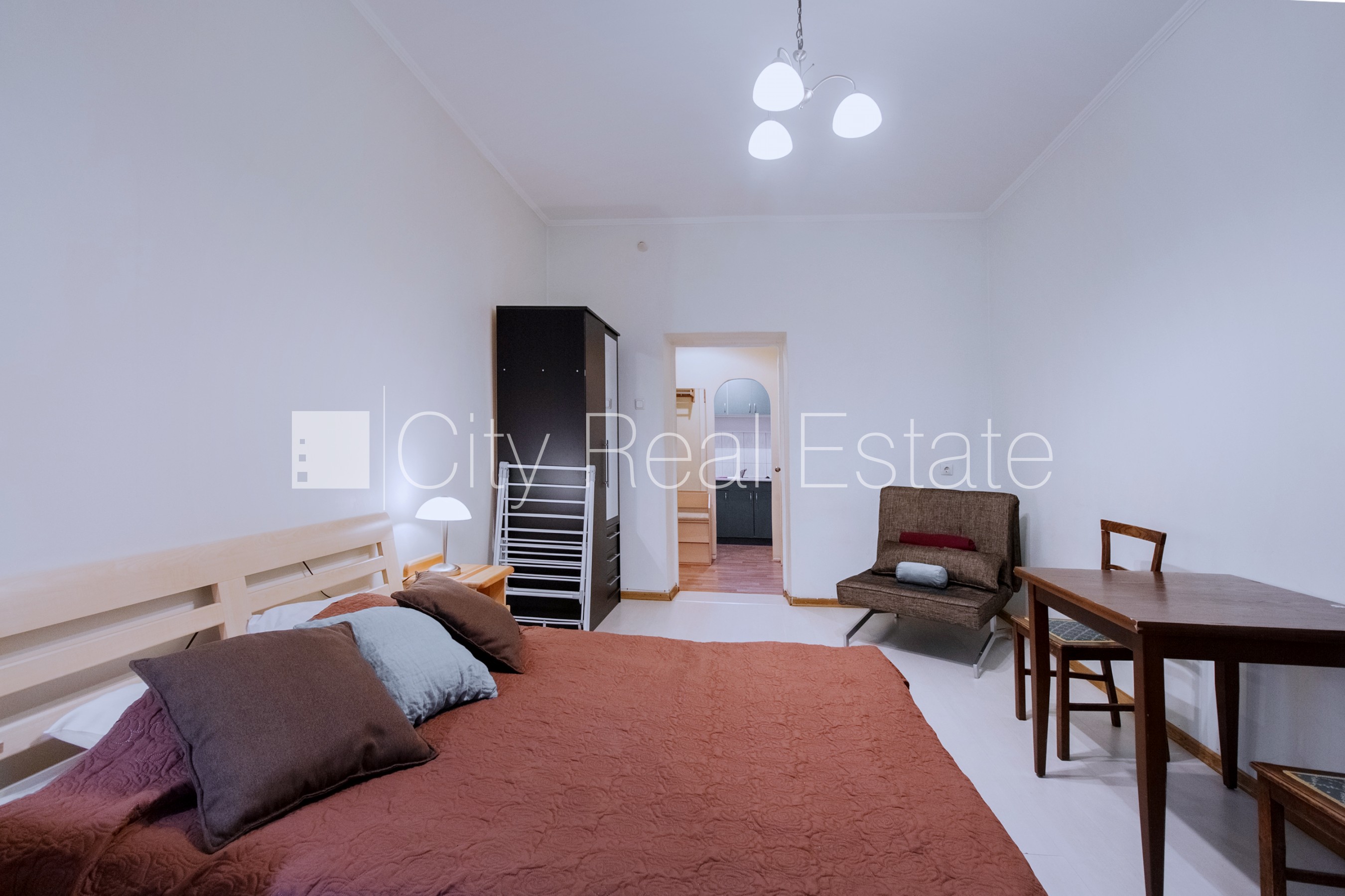 Sludinājumi. Šo dzīvokli izīrē pa diennaktīm (īstermiņa īre), īres cena sludinājumā norādīta par vienu diennakts Cena: 45 EUR/mēn Foto #3