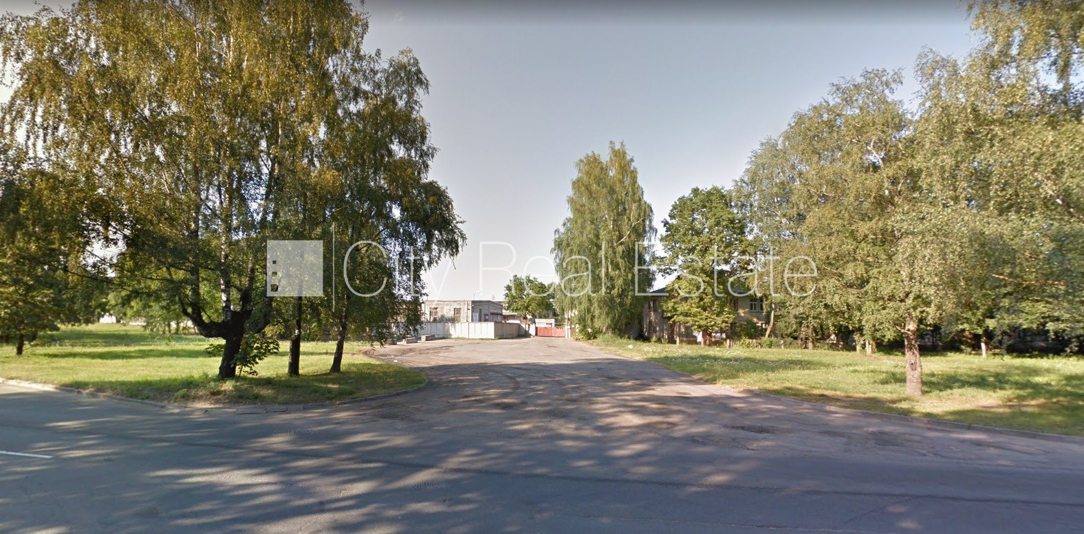 Sludinājumi. Slēgta teritorija, iežogota teritorija ar betona paneļu sētu, iebrauktuves vārtu augstums 4 m, Cena: 1673 EUR/mēn Foto #18