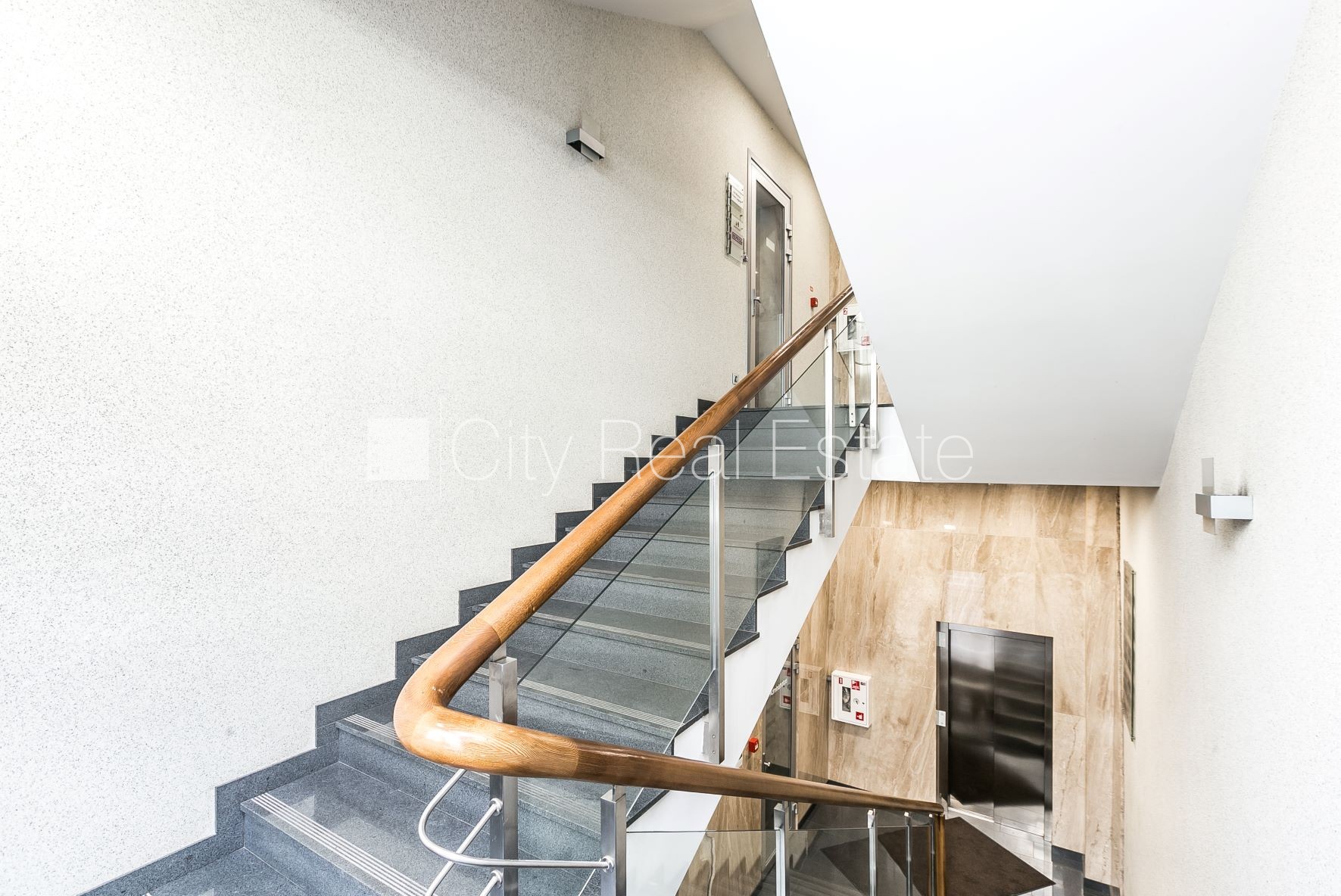 Sludinājumi. Projekts - Ģertrūdes 66, fasādes māja, viena kvadrātmetra apsaimniekošanas maksa mēnesī , ieeja no Cena: 1220 EUR/mēn Foto #3