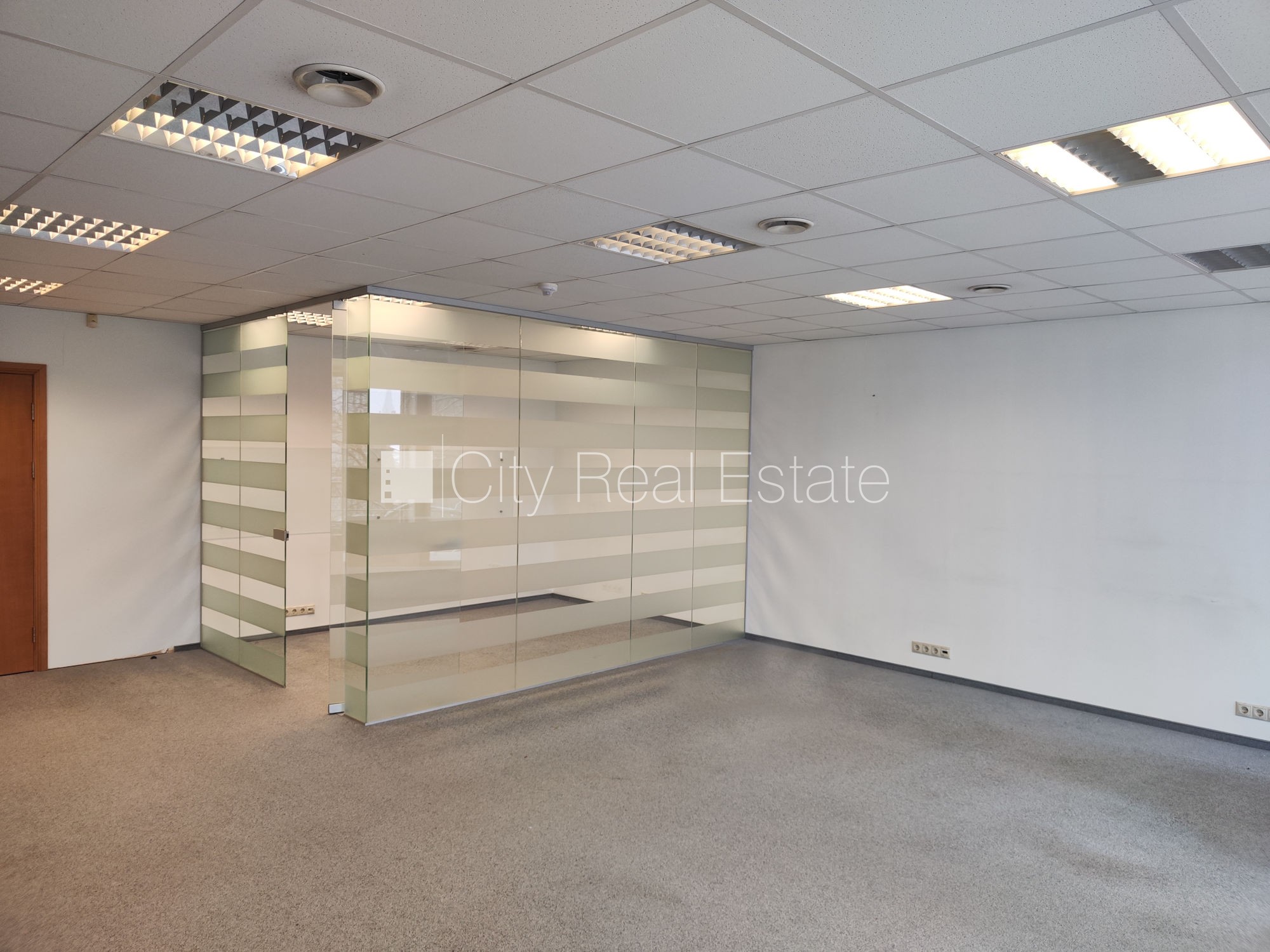 Sludinājumi. Projekts - Ģertrūdes 66, fasādes māja, ieeja no ielas, ir lifts, lodžija, istabas izolētas, Cena: 806 EUR/mēn Foto #3