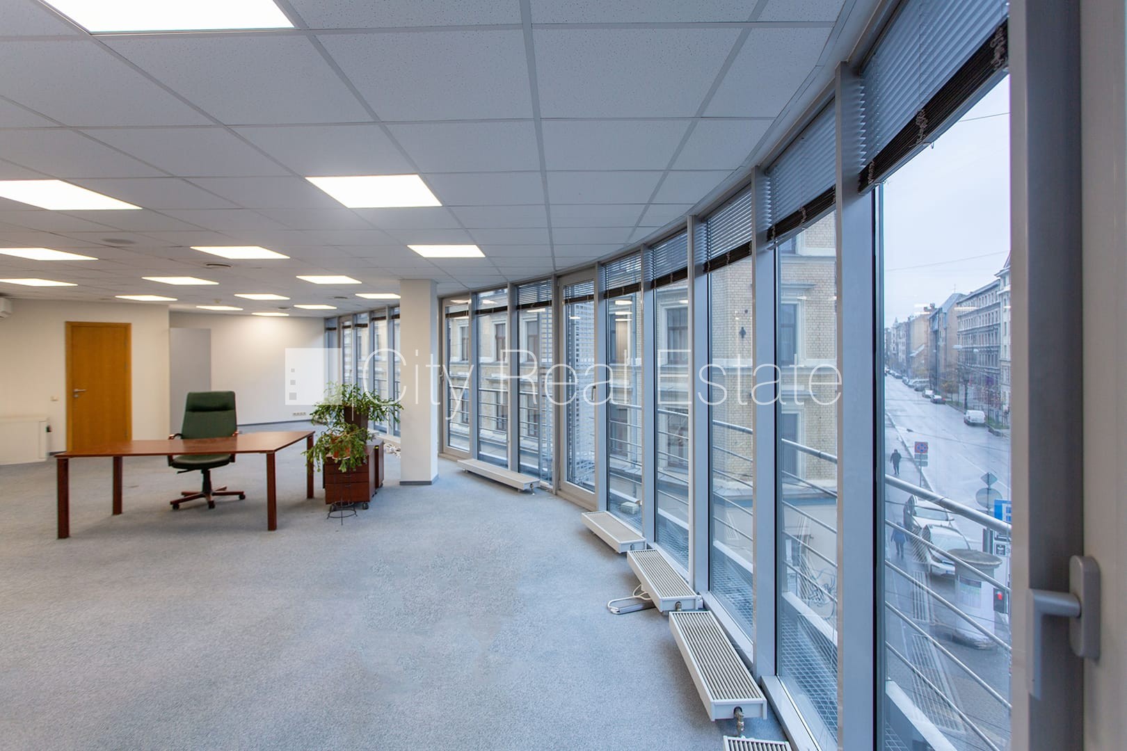 Sludinājumi. Projekts - Ģertrūdes 66, fasādes māja, ieeja no ielas, ir lifts, balkons, logi vērsti uz ielas Cena: 1300 EUR/mēn Foto #7