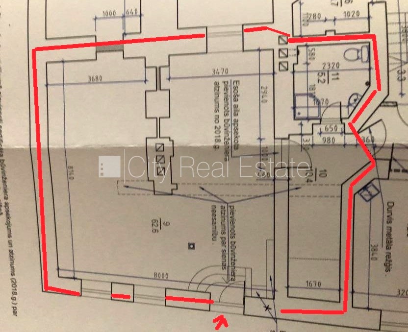 Sludinājumi. Fasādes māja, renovēta māja, vieta automašīnai, ieeja no ielas, puspagrabs, logi vērsti uz ielas Cena: 280 EUR/mēn Foto #12