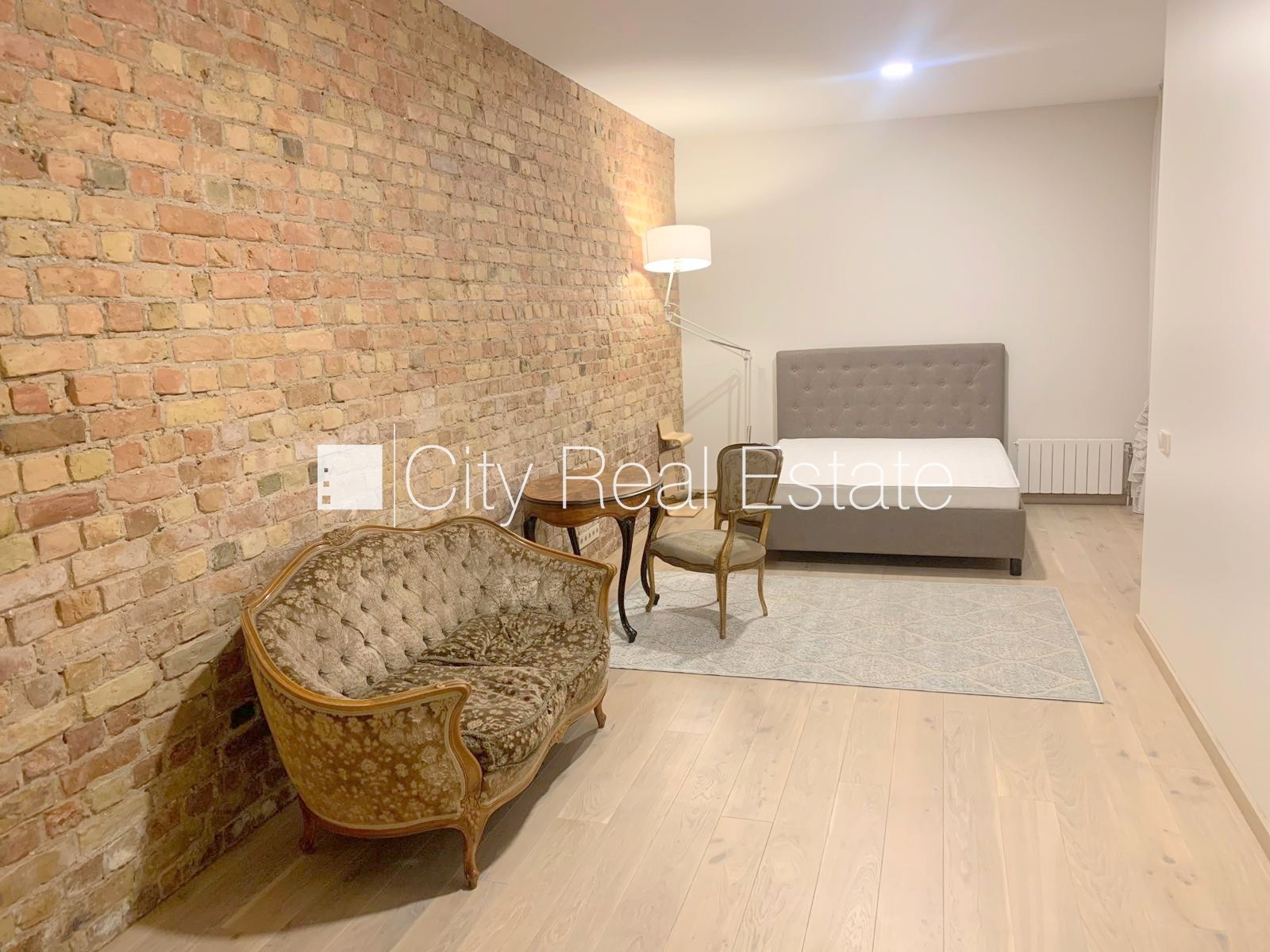 Sludinājumi. Projekts - Strēlnieku 13, pagalma ēka, renovēta māja, ieeja no ielas, kāpņu telpa pēc kapitālā Cena: 970 EUR/mēn Foto #18