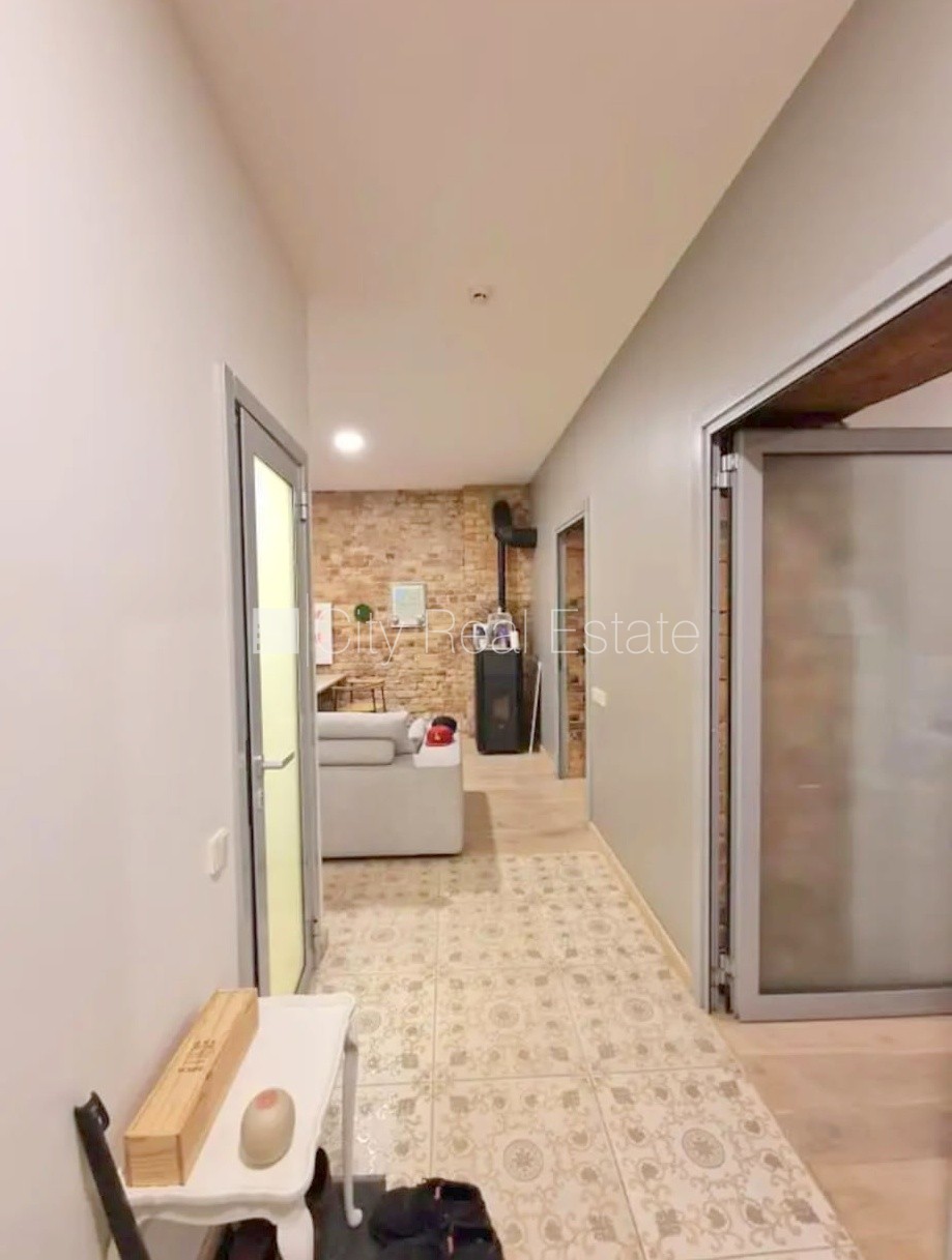 Sludinājumi. Projekts - Strēlnieku 13, pagalma ēka, renovēta māja, ieeja no ielas, kāpņu telpa pēc kapitālā Cena: 970 EUR/mēn Foto #17