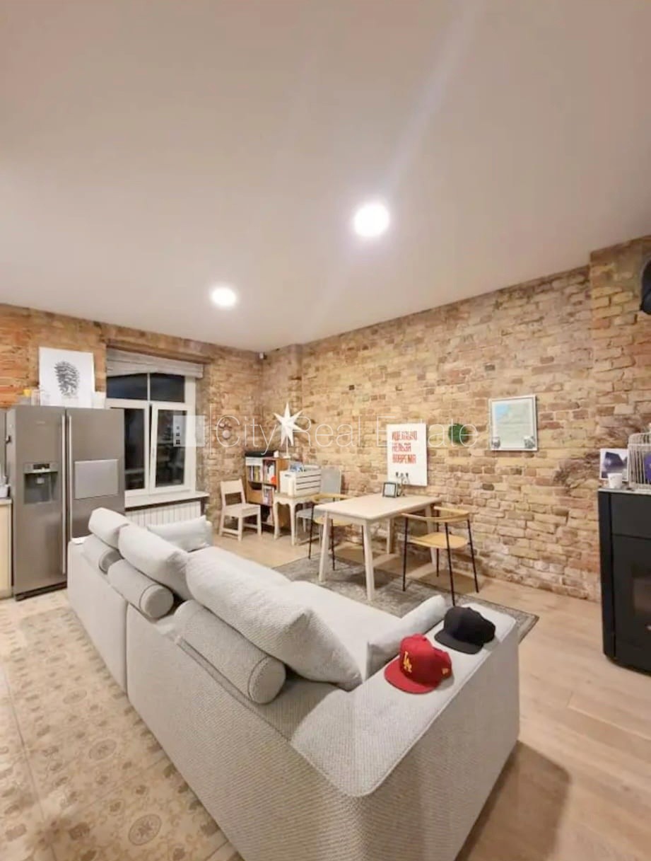 Sludinājumi. Projekts - Strēlnieku 13, pagalma ēka, renovēta māja, ieeja no ielas, kāpņu telpa pēc kapitālā Cena: 970 EUR/mēn Foto #4