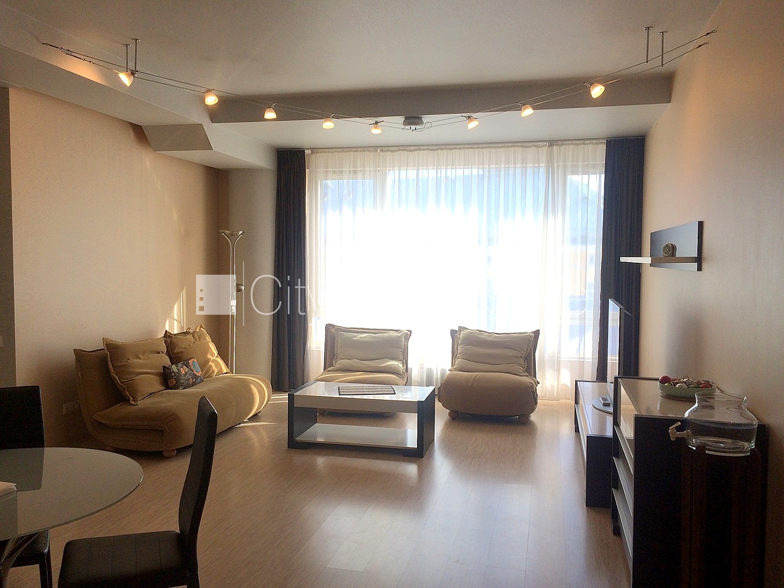 Sludinājumi. Projekts - Centra Nams, jaunceltne, labiekārtota apzaļumota teritorija, slēgts pagalms, iespēja Cena: 290000 EUR Foto #2