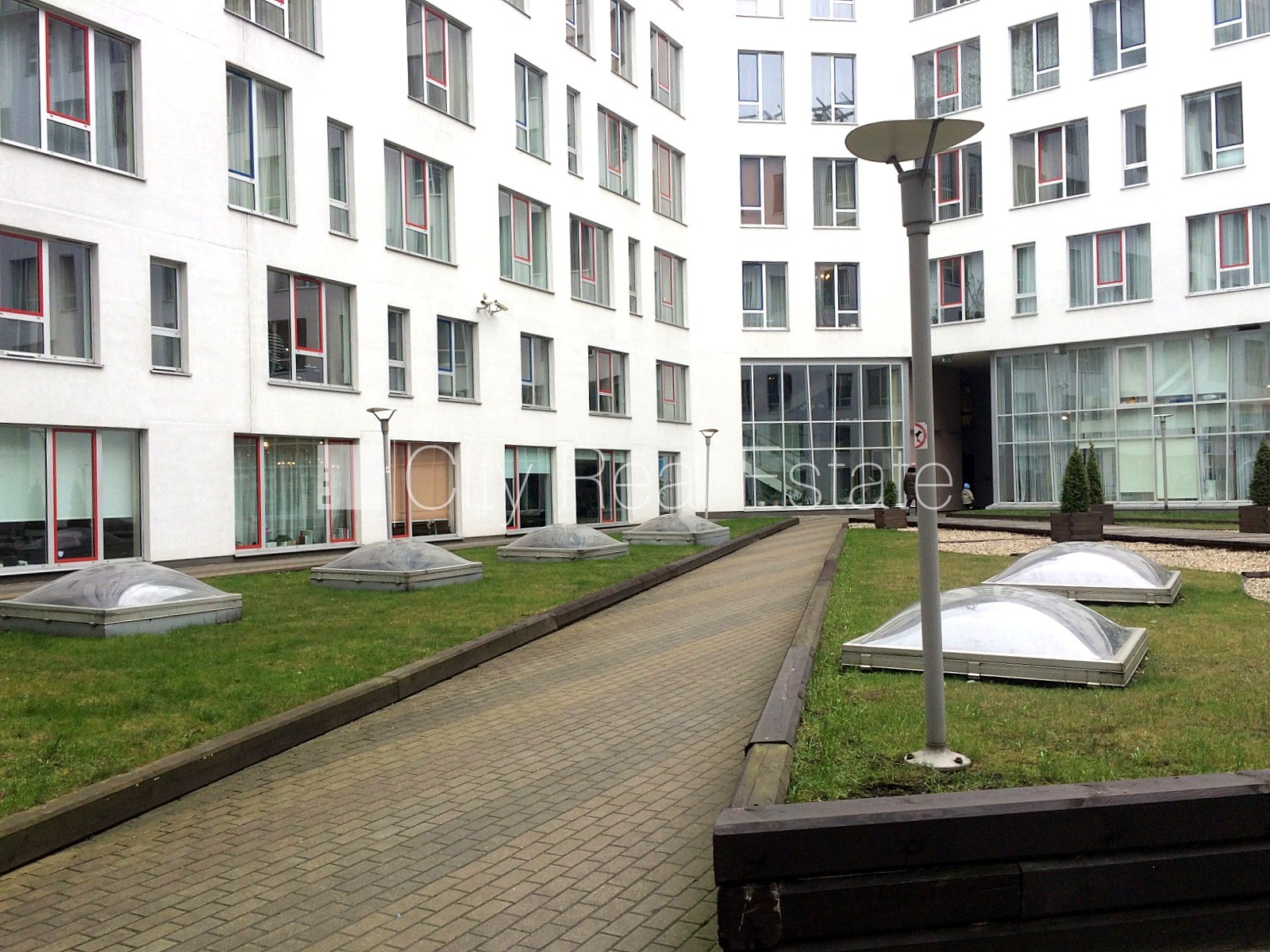 Sludinājumi. Projekts - Centra Nams, jaunceltne, labiekārtota apzaļumota teritorija, slēgts pagalms, iespēja Cena: 290000 EUR Foto #25