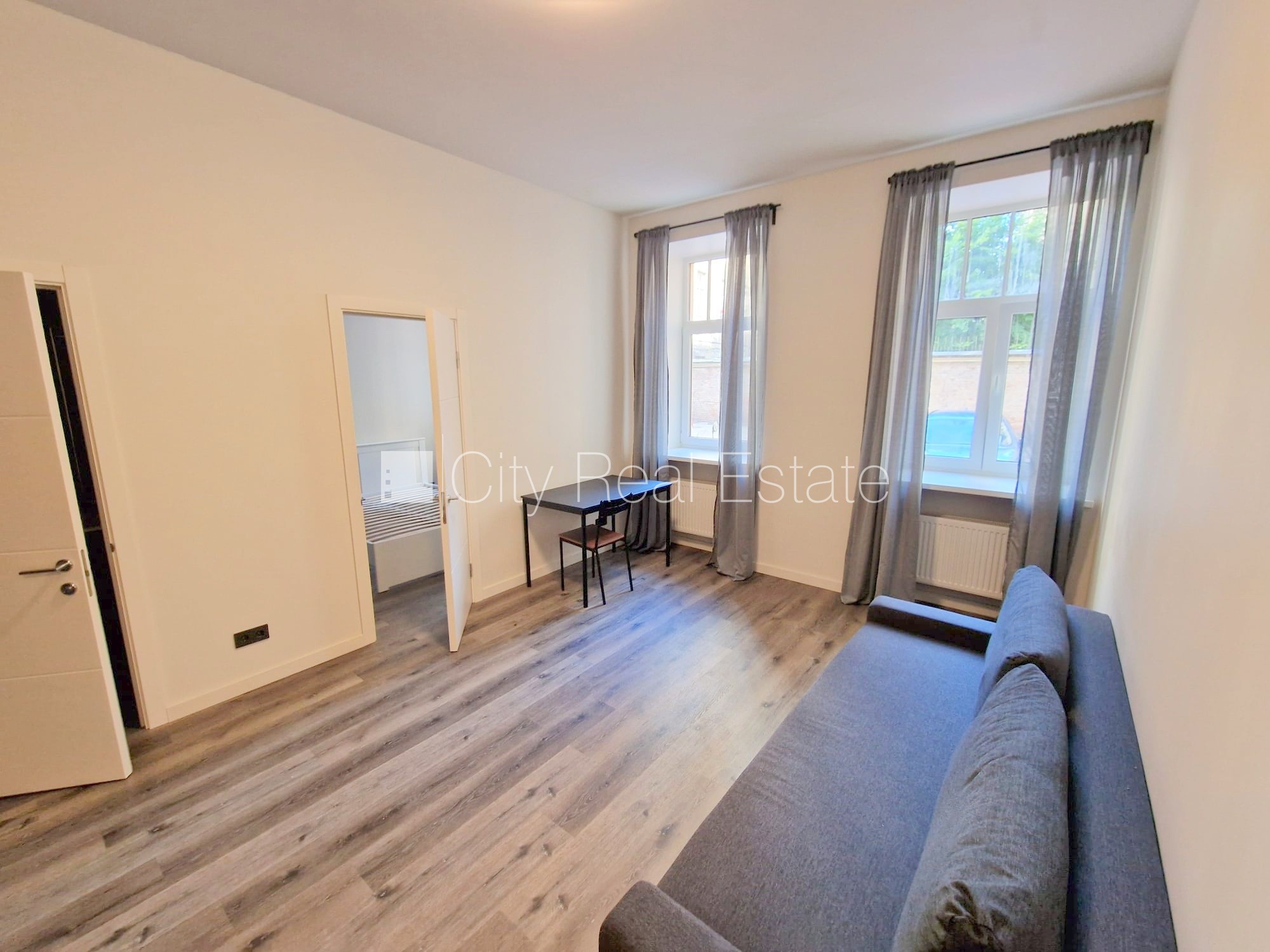 Sludinājumi. Projekts - Matīsa 38, pagalma māja, renovēta māja, slēgts pagalms, ieeja no ielas un pagalma, kāpņu Cena: 500 EUR/mēn Foto #2