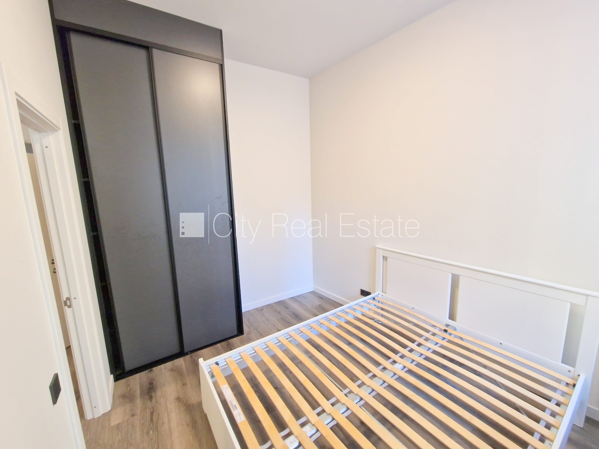 Sludinājumi. Projekts - Matīsa 38, pagalma māja, renovēta māja, slēgts pagalms, ieeja no ielas un pagalma, kāpņu Cena: 500 EUR/mēn Foto #10