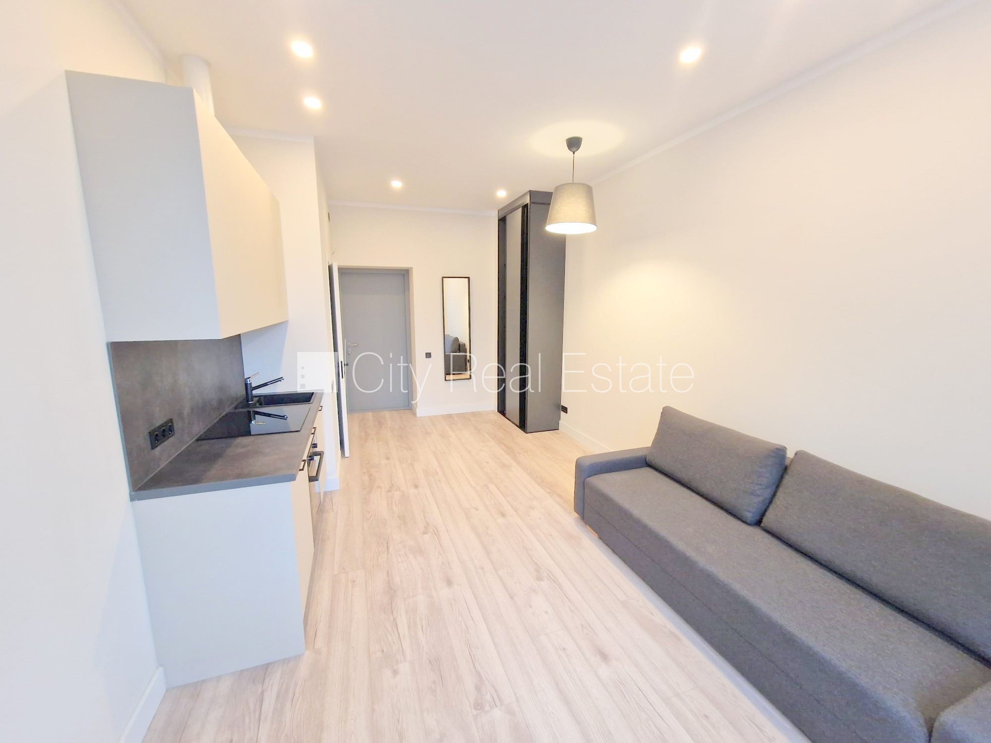 Sludinājumi. Projekts - Matīsa 38, pagalma māja, fasādes māja, renovēta māja, labiekārtots apzaļumots pagalms, Cena: 400 EUR/mēn Foto #11