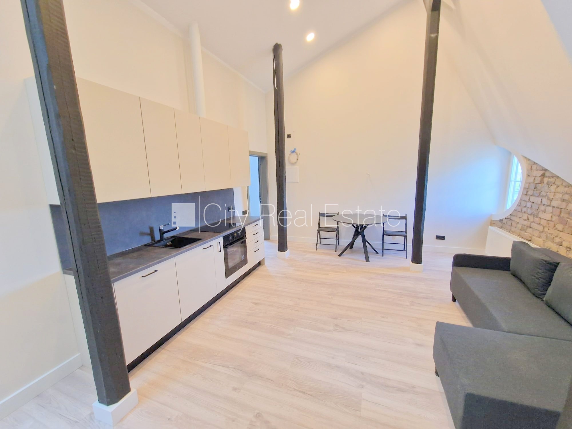 Объявление. Проект - Matīsa 38 (Матиса 38), фасадный дом, реновированный дом, закрытый двор, вход с улицы, Цена: 550 EUR/мес. Foto #10