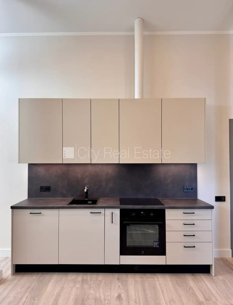 Объявление. Проект - Matīsa 38 (Матиса 38), фасадный дом, реновированный дом, закрытый двор, вход с улицы, Цена: 550 EUR/мес. Foto #13