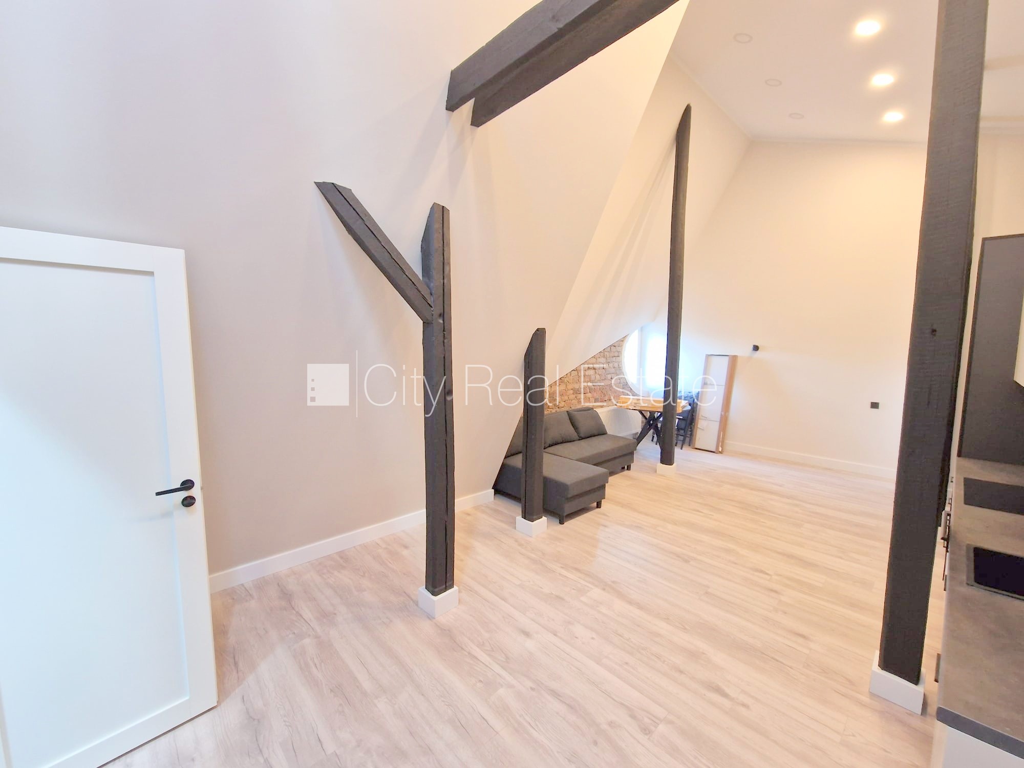 Объявление. Проект - Matīsa 38 (Матиса 38), фасадный дом, реновированный дом, благоустроенный озеленённый двор, Цена: 550 EUR/мес. Foto #9