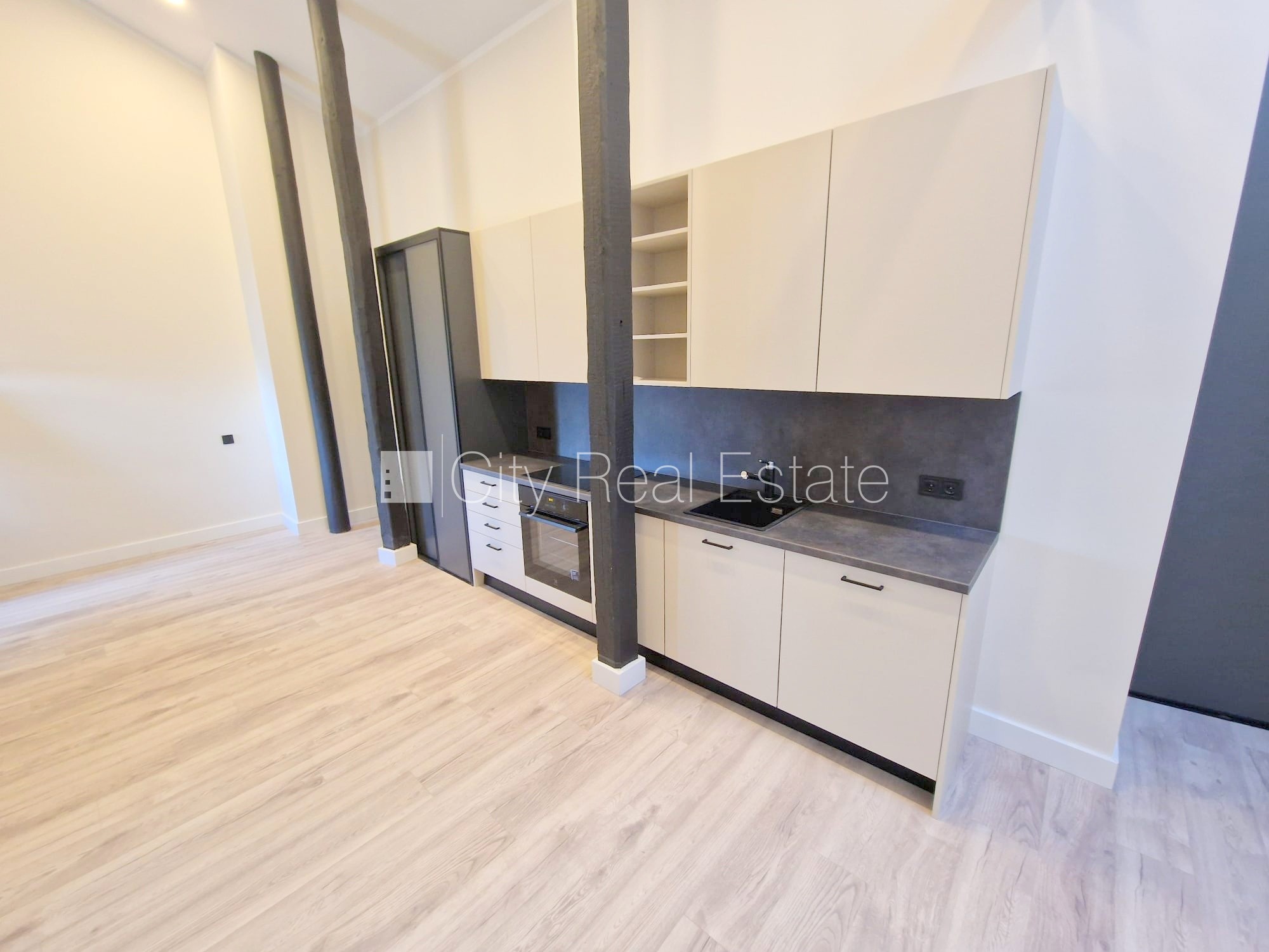 Объявление. Проект - Matīsa 38 (Матиса 38), фасадный дом, реновированный дом, благоустроенный озеленённый двор, Цена: 550 EUR/мес. Foto #3