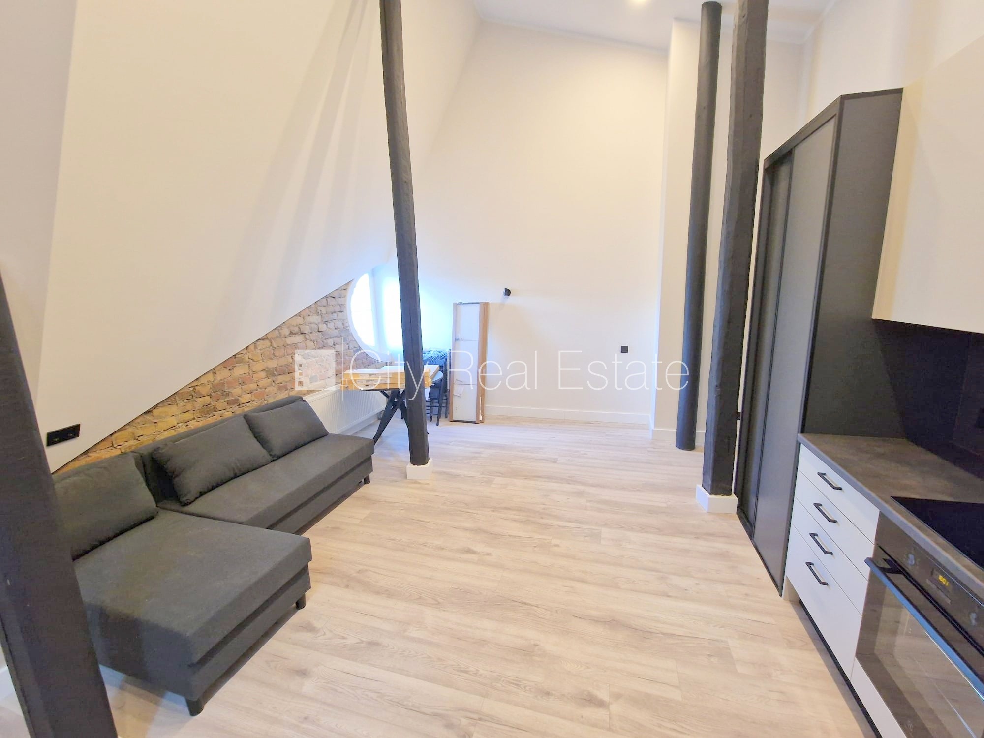 Объявление. Проект - Matīsa 38 (Матиса 38), фасадный дом, реновированный дом, благоустроенный озеленённый двор, Цена: 550 EUR/мес. Foto #7