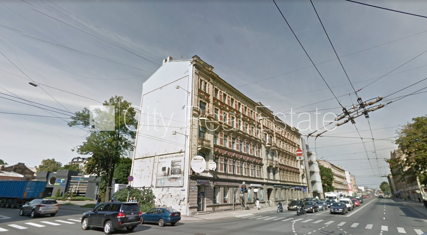 Sludinājumi. Fasādes māja, pagrabstāvā pieejama noliktava, vieta automašīnai, ieeja no ielas, ieeja no pagalma, Cena: 400 EUR/mēn Foto #21