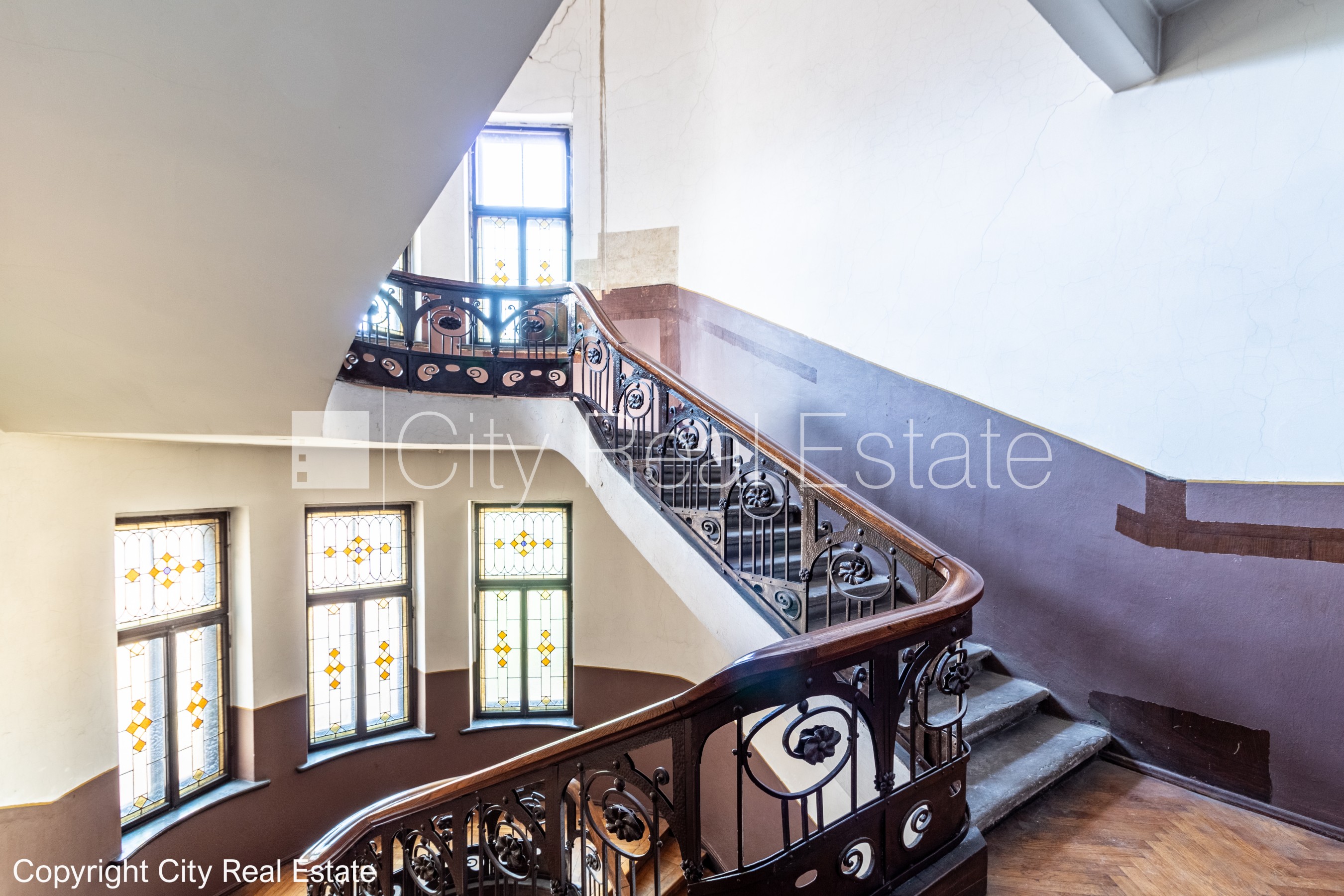 Sludinājumi. Fasādes māja, ieeja no ielas, ir lifts, logi vērsti uz pagalma pusi, logi vērsti uz ielas pusi, Cena: 1260 EUR/mēn Foto #17