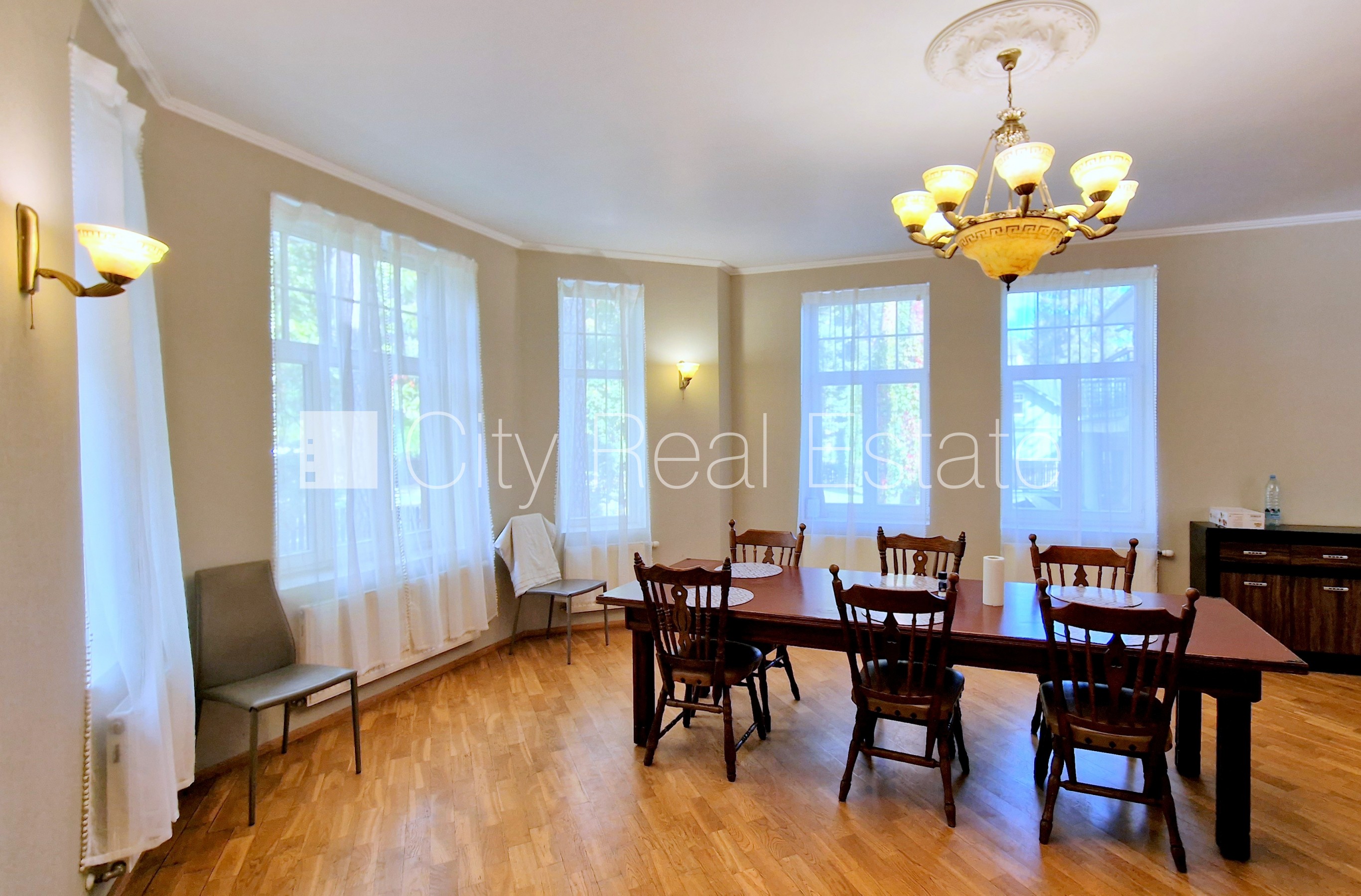 Sludinājumi. Zeme īpašumā, privātmāja, jaunceltne, labiekārtota apzaļumota teritorija 1705 m2, bruģēts Cena: 1.05e+06 EUR Foto #13