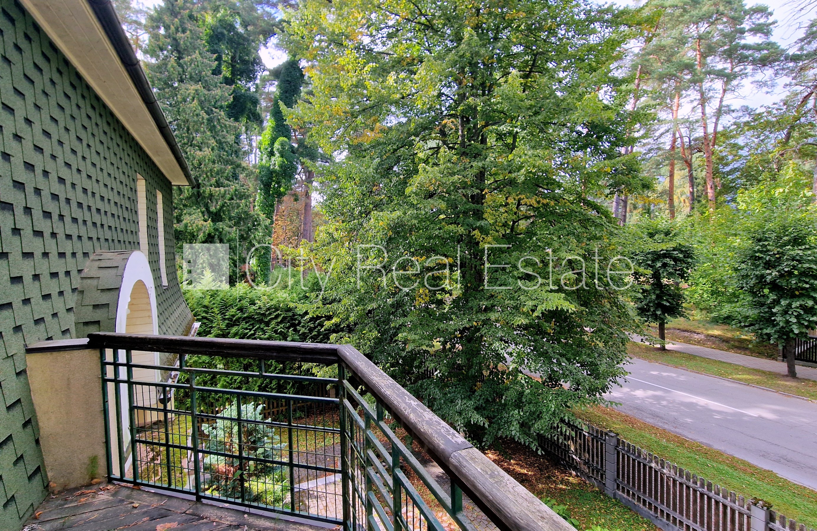 Sludinājumi. Zeme īpašumā, privātmāja, jaunceltne, labiekārtota apzaļumota teritorija 1705 m2, bruģēts Cena: 1.05e+06 EUR Foto #25