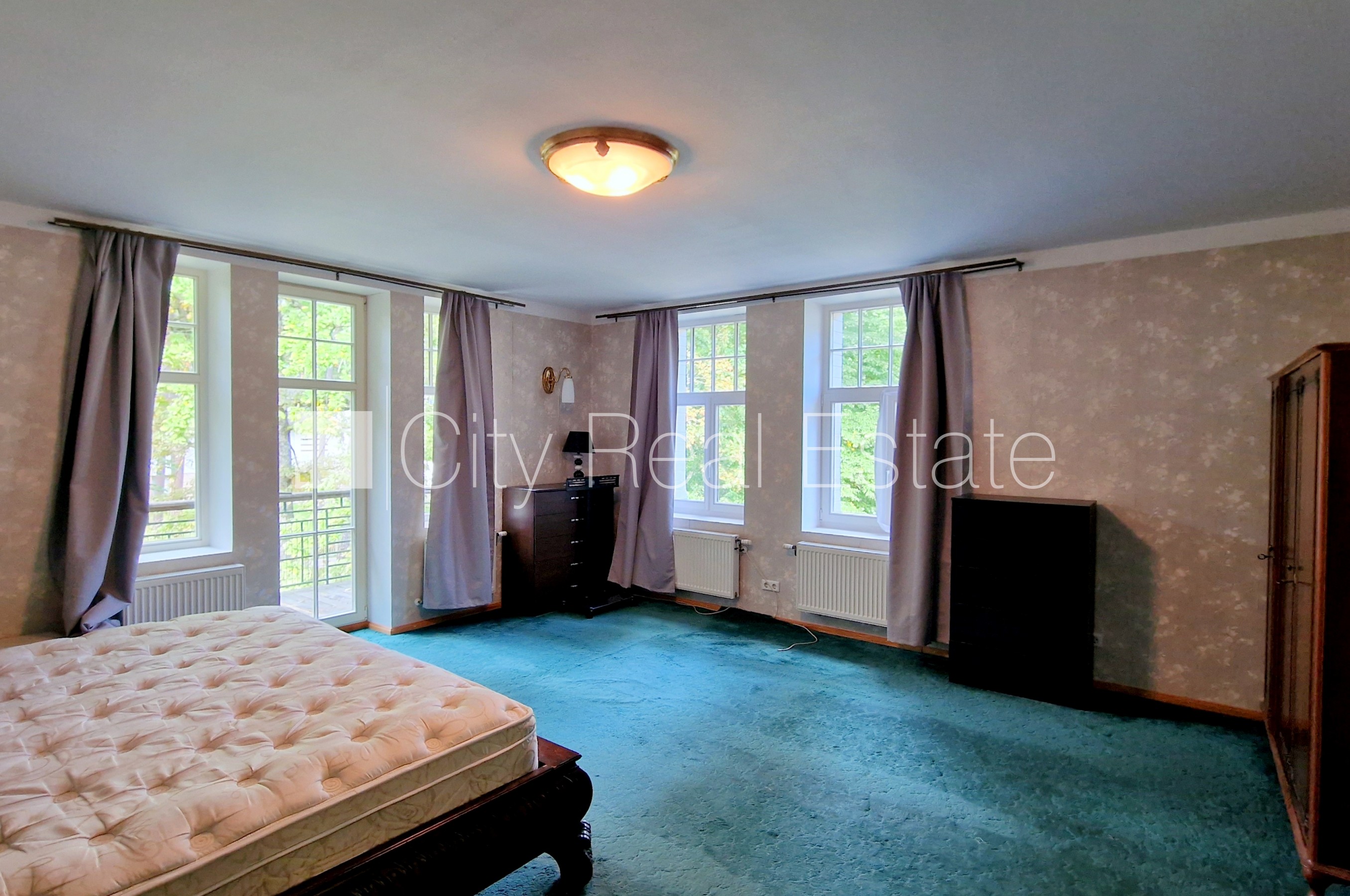 Sludinājumi. Zeme īpašumā, privātmāja, jaunceltne, labiekārtota apzaļumota teritorija 1705 m2, bruģēts Cena: 1.05e+06 EUR Foto #24