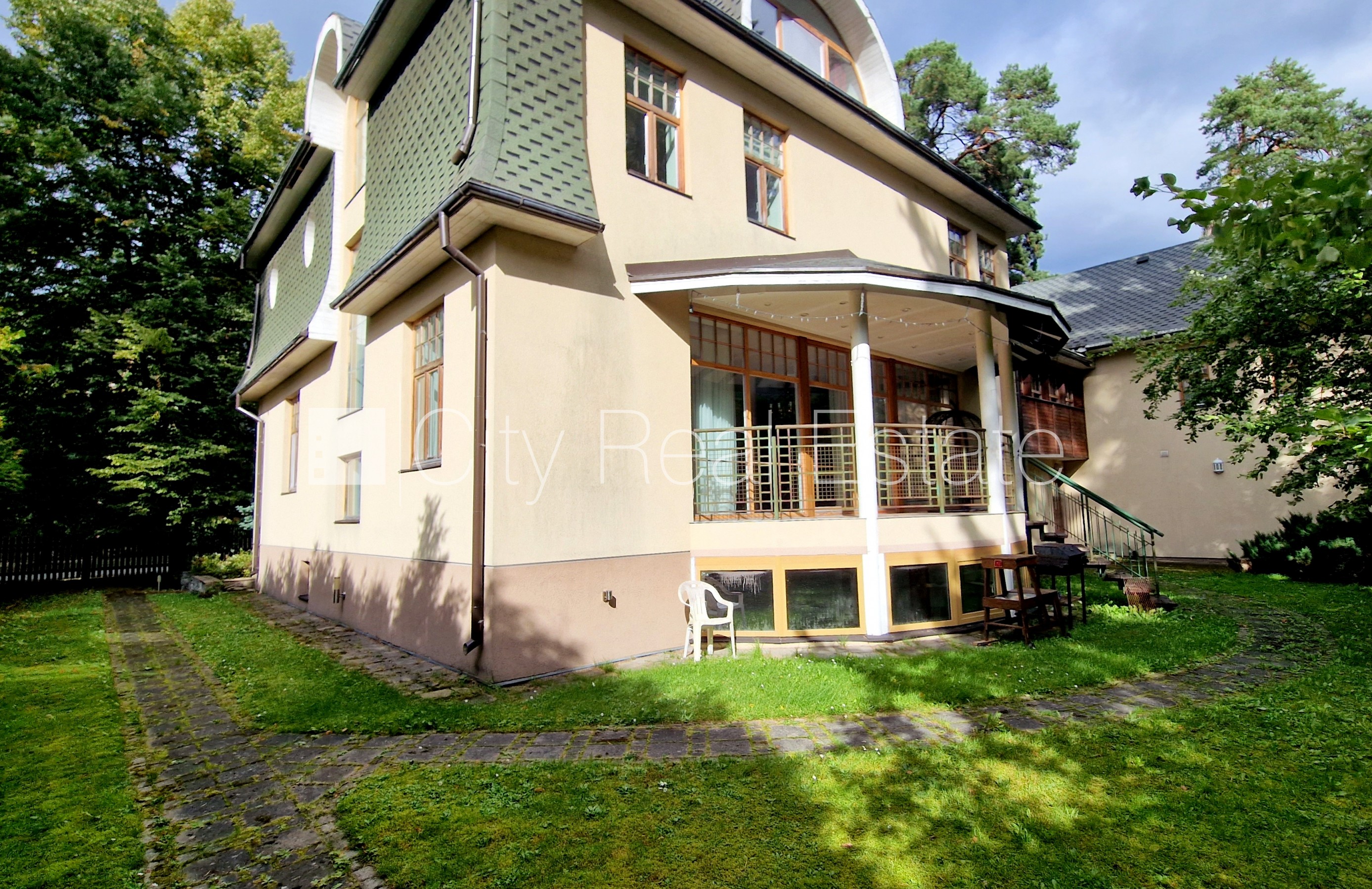 Sludinājumi. Zeme īpašumā, privātmāja, jaunceltne, labiekārtota apzaļumota teritorija 1705 m2, bruģēts Cena: 1.05e+06 EUR Foto #5