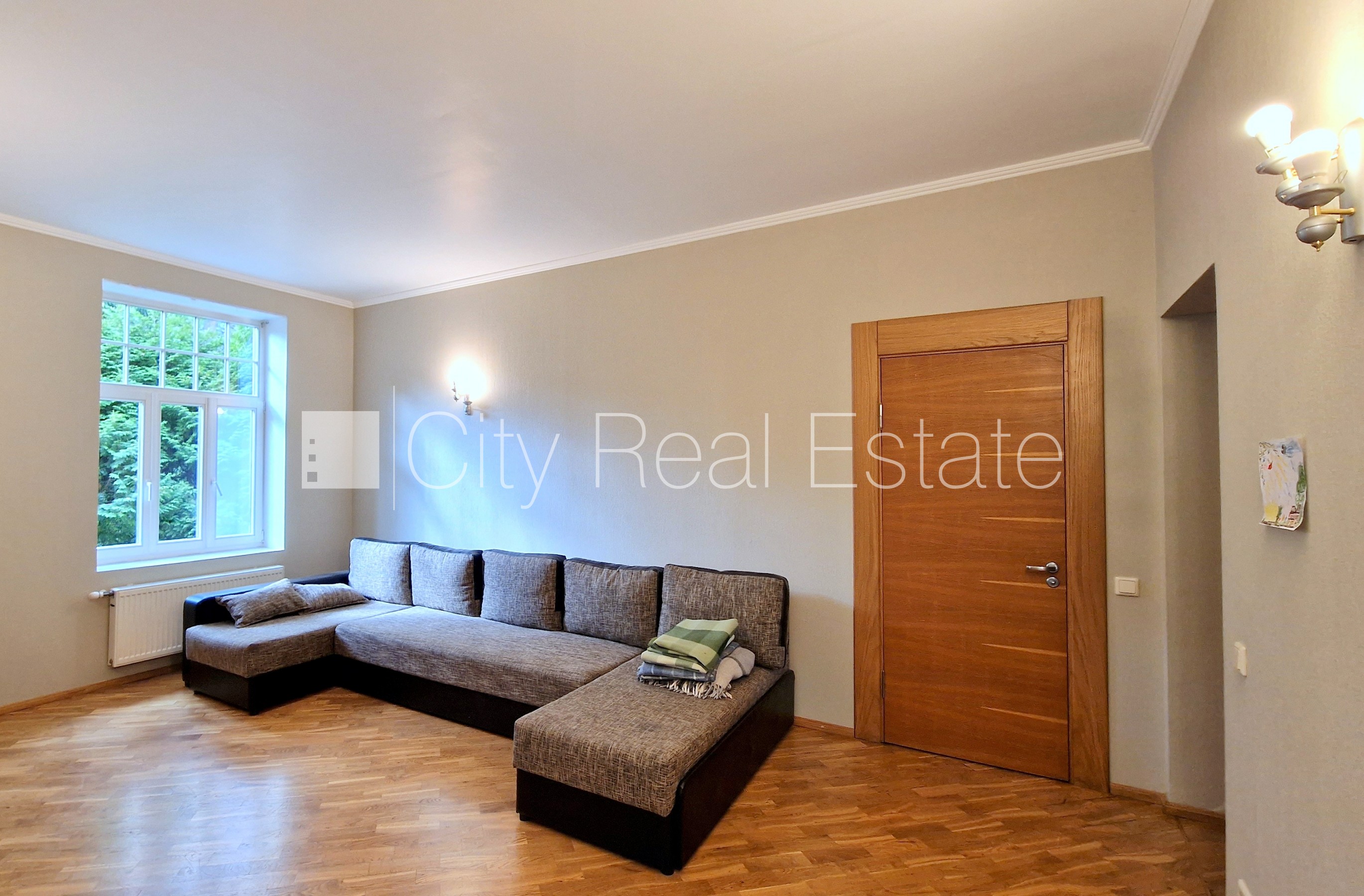 Sludinājumi. Zeme īpašumā, privātmāja, jaunceltne, labiekārtota apzaļumota teritorija 1705 m2, bruģēts Cena: 1.05e+06 EUR Foto #15