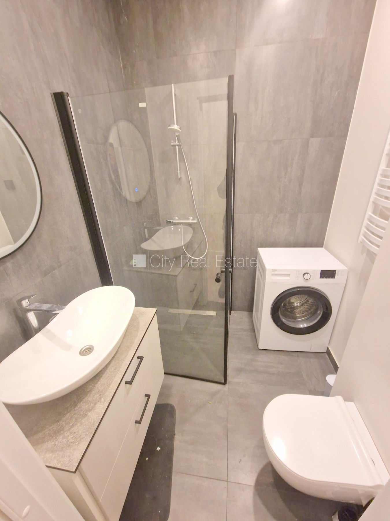 Sludinājumi. Projekts - Matīsa 38, fasādes māja, renovēta māja, labiekārtots apzaļumots pagalms, slēgts pagalms, Cena: 330 EUR/mēn Foto #13