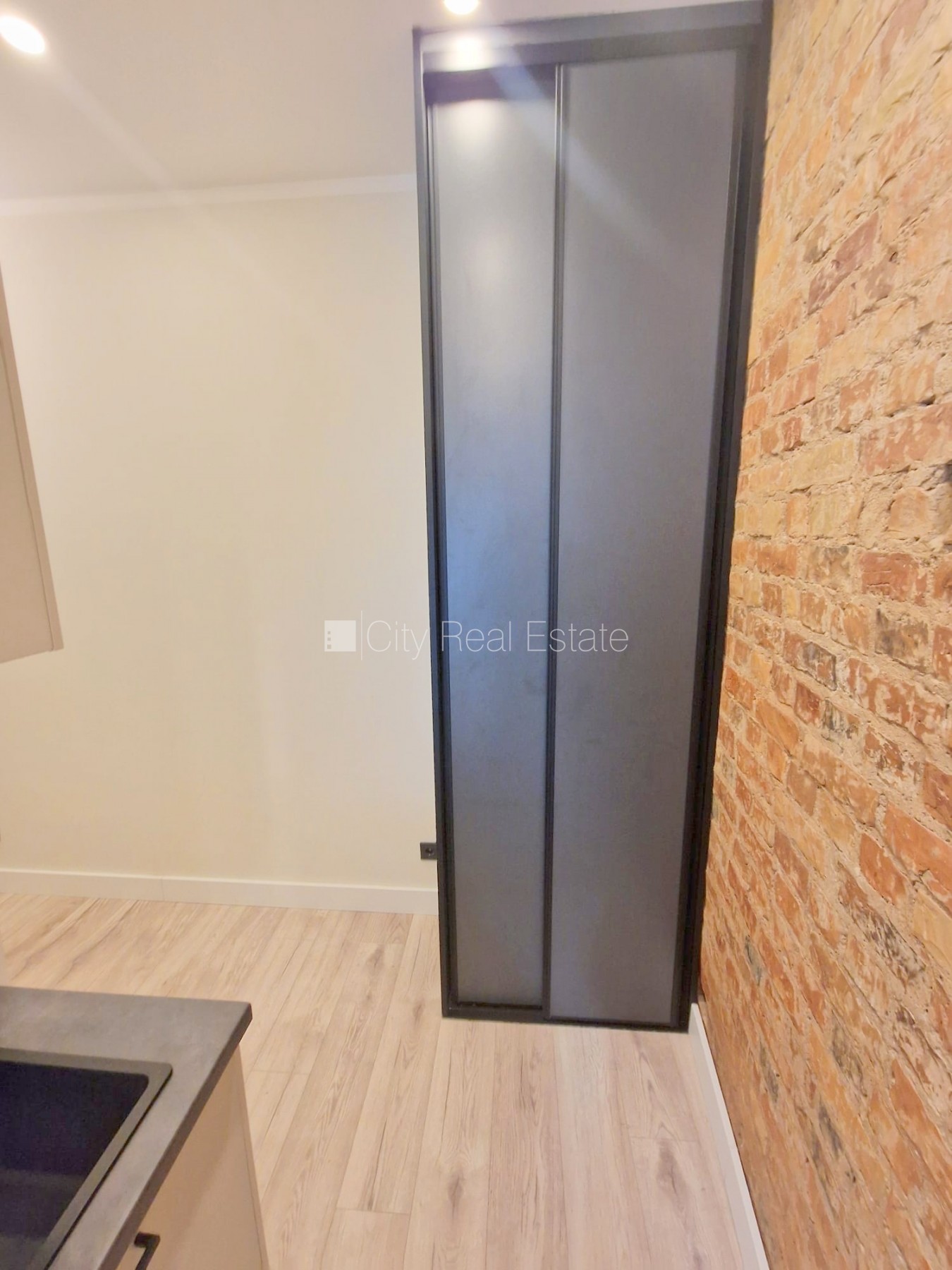 Sludinājumi. Projekts - Matīsa 38, fasādes māja, renovēta māja, labiekārtots apzaļumots pagalms, slēgts pagalms, Cena: 330 EUR/mēn Foto #11