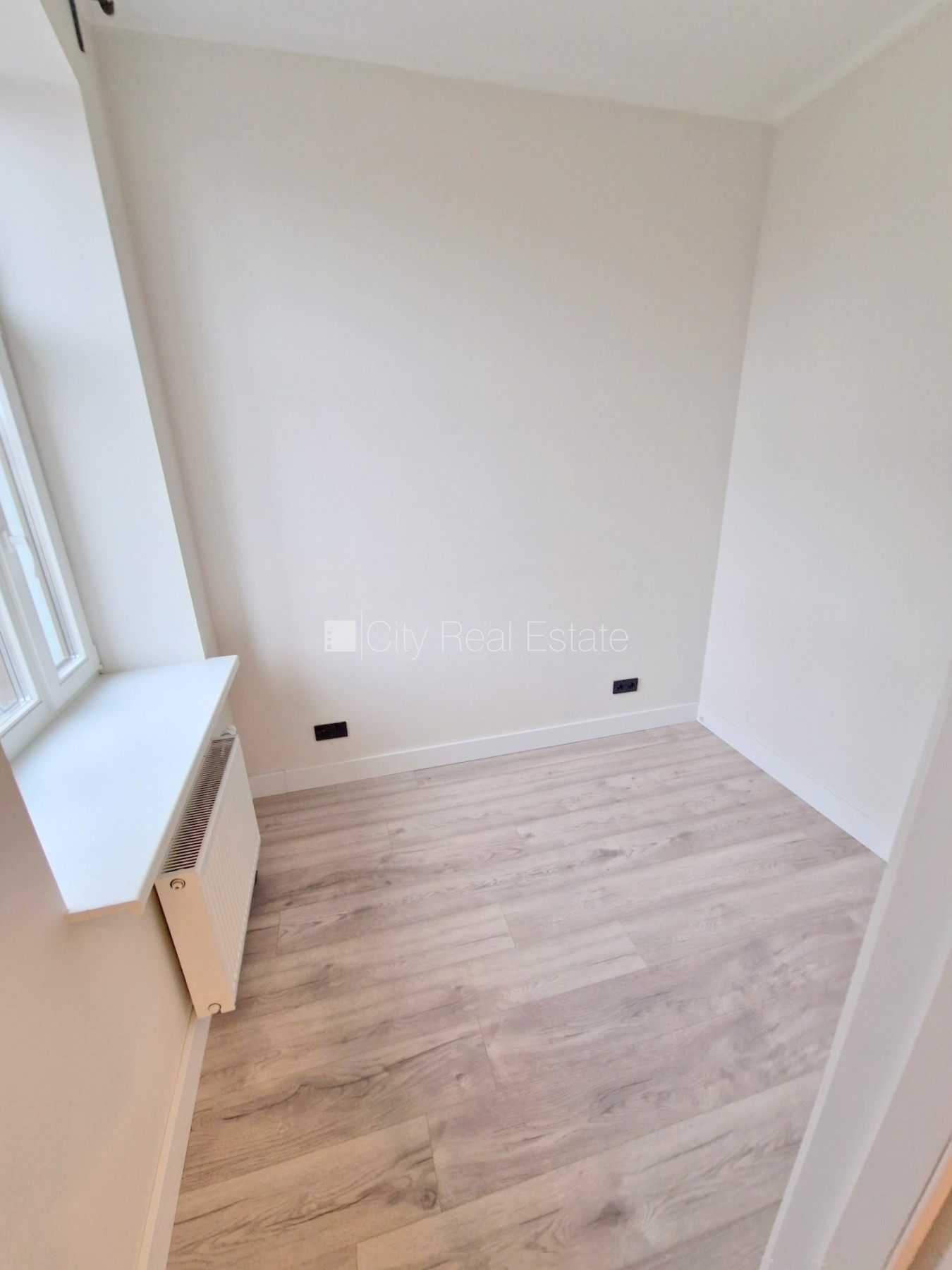 Sludinājumi. Projekts - Matīsa 38, fasādes māja, renovēta māja, slēgts pagalms, ieeja no ielas un pagalma, kāpņu Cena: 450 EUR/mēn Foto #6