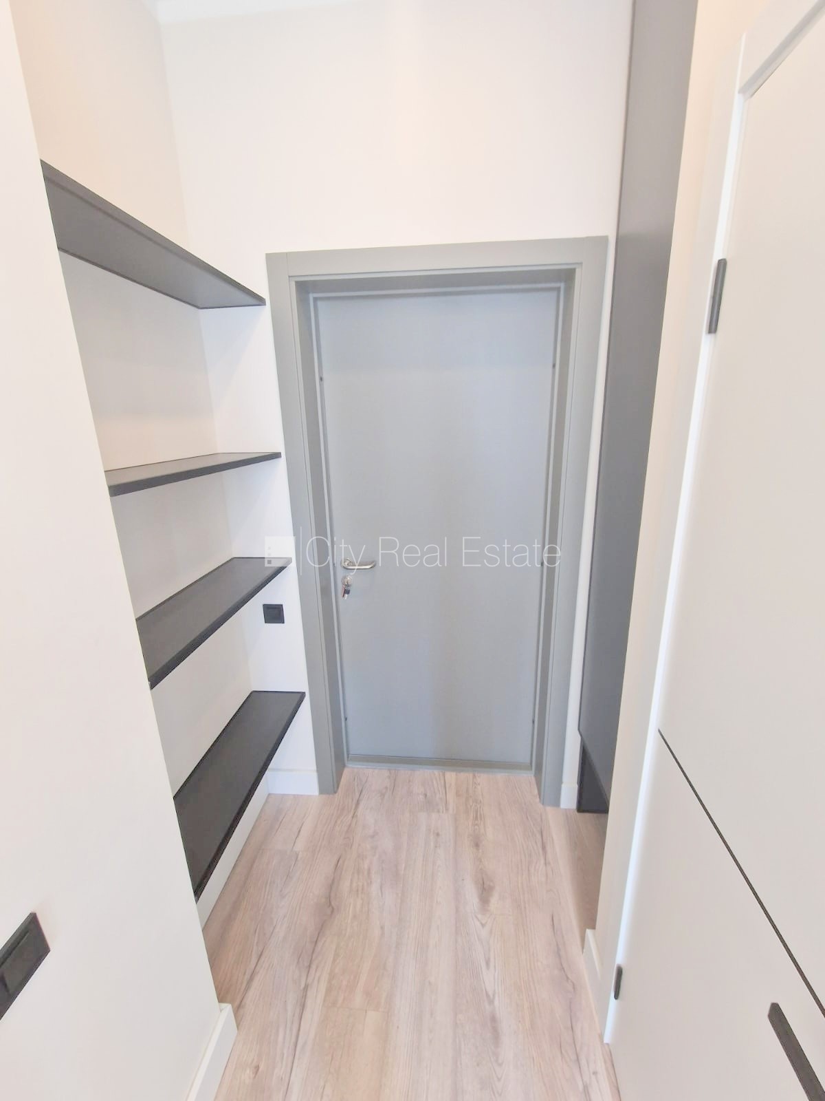 Sludinājumi. Projekts - Matīsa 38, fasādes māja, renovēta māja, labiekārtots apzaļumots pagalms, slēgts pagalms, Cena: 330 EUR/mēn Foto #9