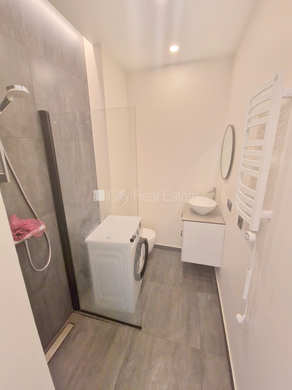 Sludinājumi. Projekts - Matīsa 38, fasādes māja, renovēta māja, labiekārtots apzaļumots pagalms, slēgts pagalms, Cena: 330 EUR/mēn Foto #10