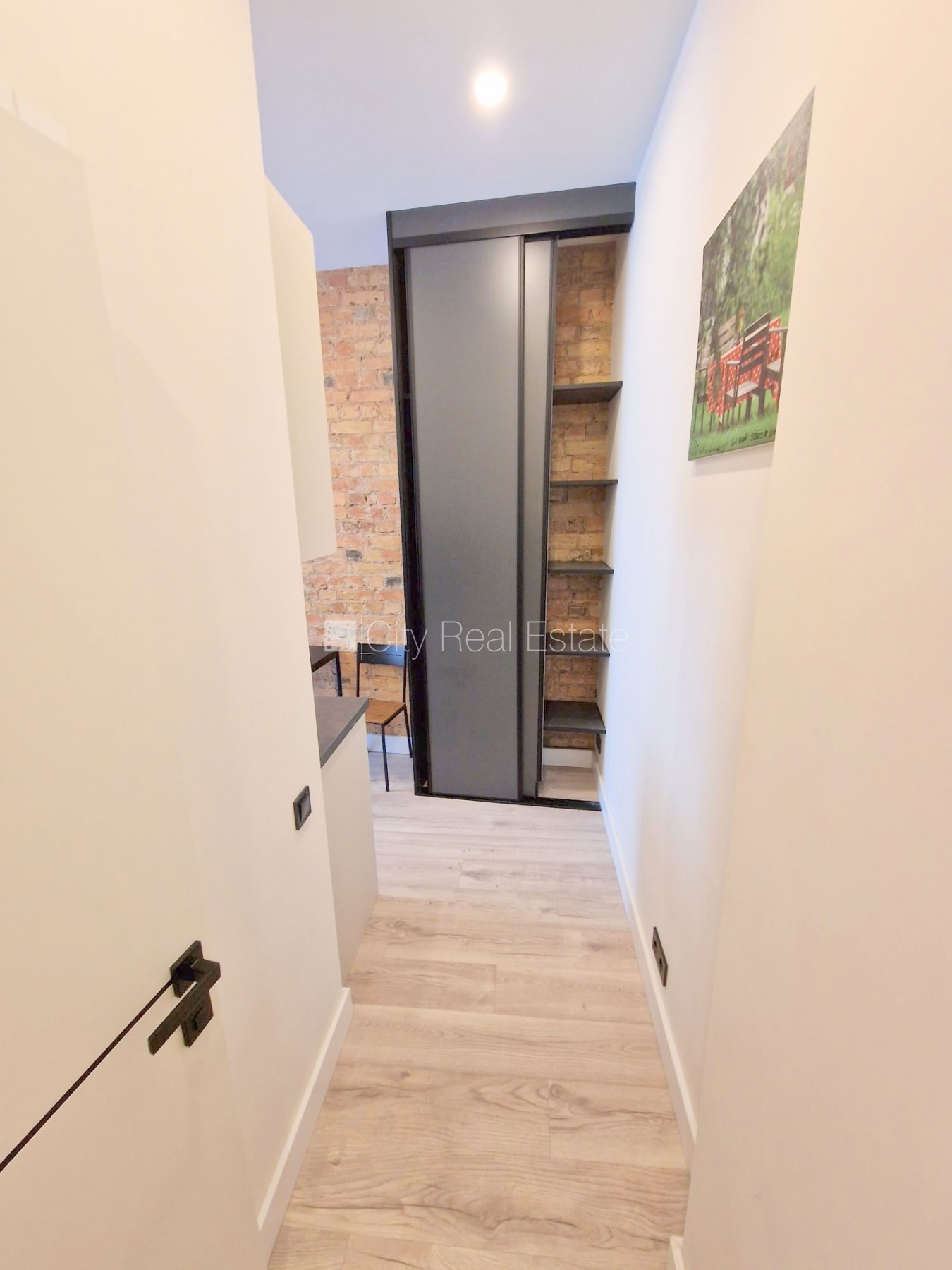 Sludinājumi. Projekts - Matīsa 38, fasādes māja, renovēta māja, labiekārtots apzaļumots pagalms, ieeja no ielas, Cena: 360 EUR/mēn Foto #11