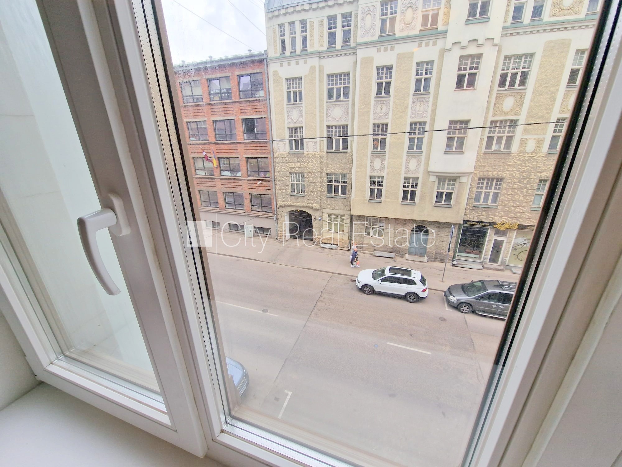 Sludinājumi. Projekts - Matīsa 38, fasādes māja, renovēta māja, labiekārtots apzaļumots pagalms, ieeja no ielas, Cena: 360 EUR/mēn Foto #7