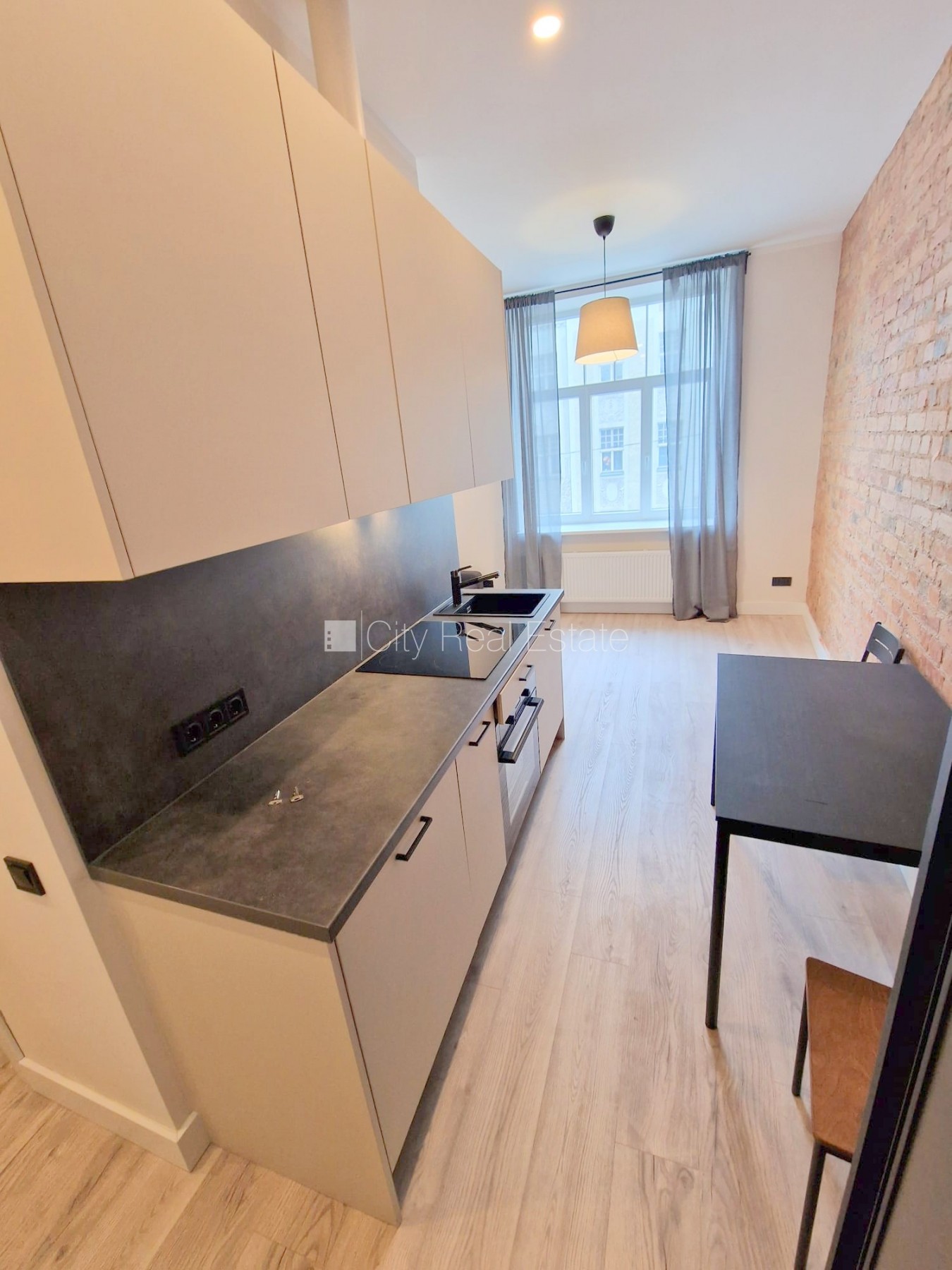 Sludinājumi. Projekts - Matīsa 38, fasādes māja, renovēta māja, labiekārtots apzaļumots pagalms, ieeja no ielas, Cena: 360 EUR/mēn Foto #16