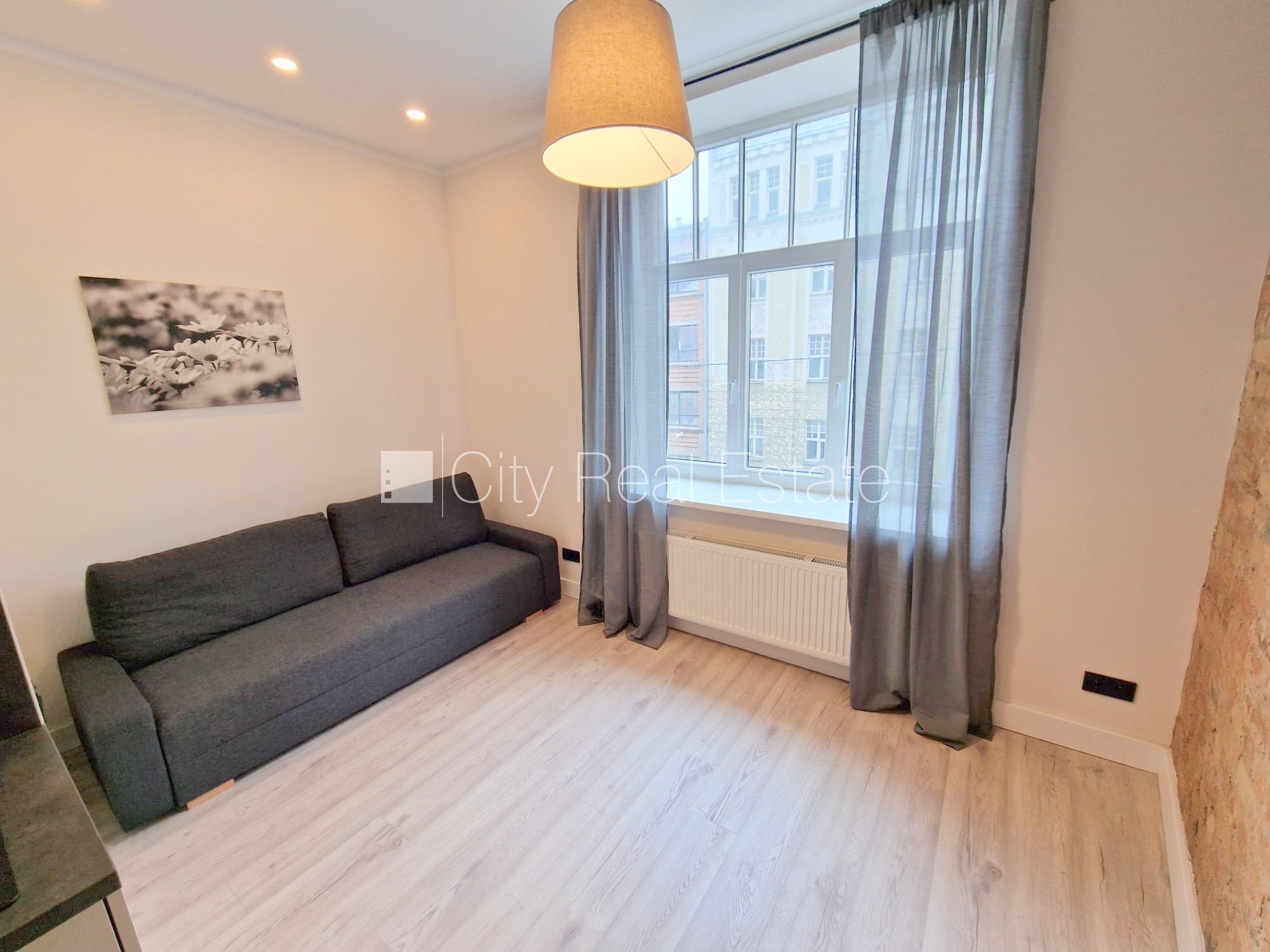 Sludinājumi. Projekts - Matīsa 38, fasādes māja, renovēta māja, labiekārtots apzaļumots pagalms, ieeja no ielas, Cena: 360 EUR/mēn Foto #6