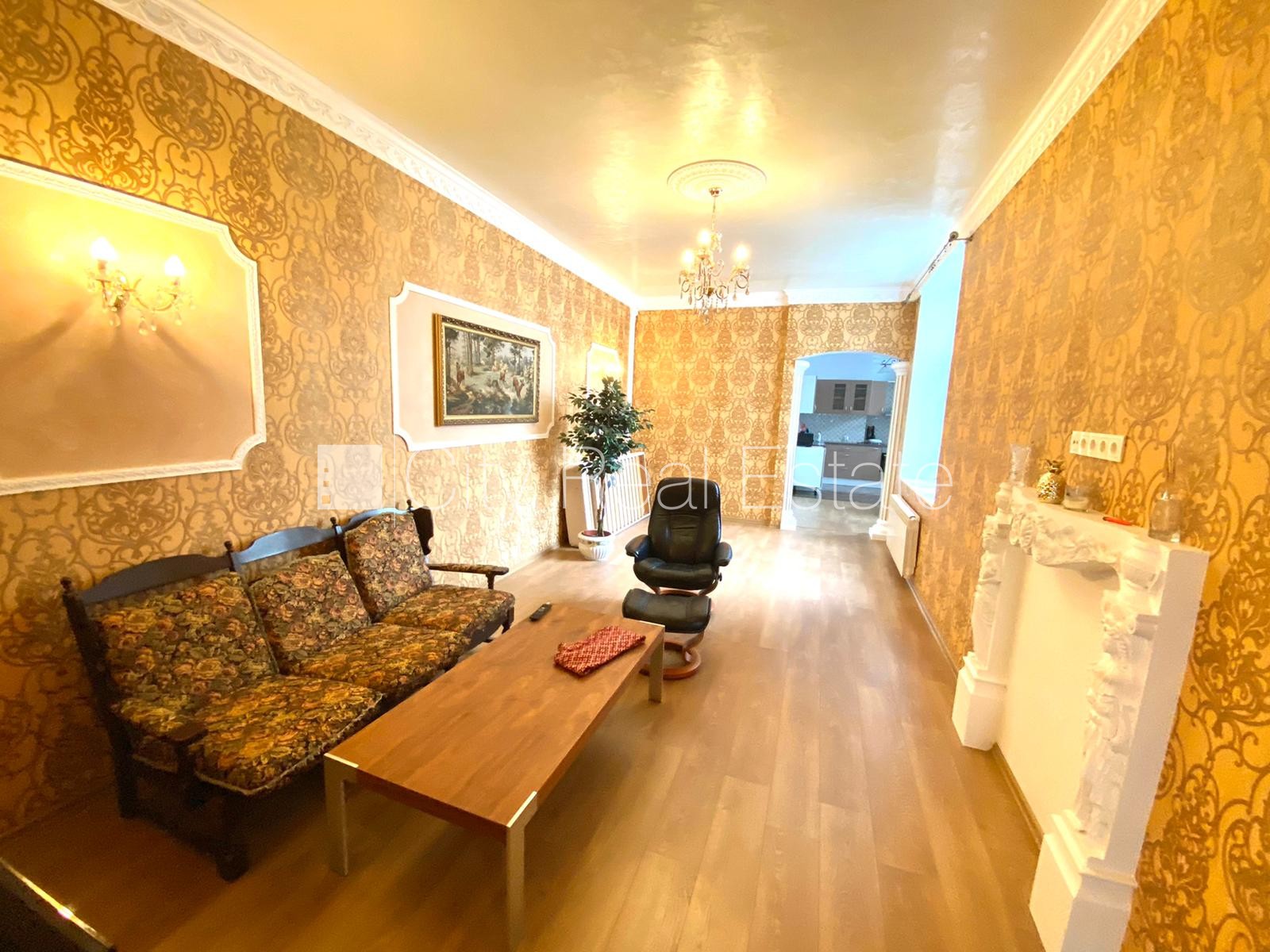 Sludinājumi. Pagalma māja, renovēta māja, logi vērsti uz pagalma pusi, guļamistabu skaits 3 gab., viesistaba, Cena: 850 EUR/mēn Foto #4