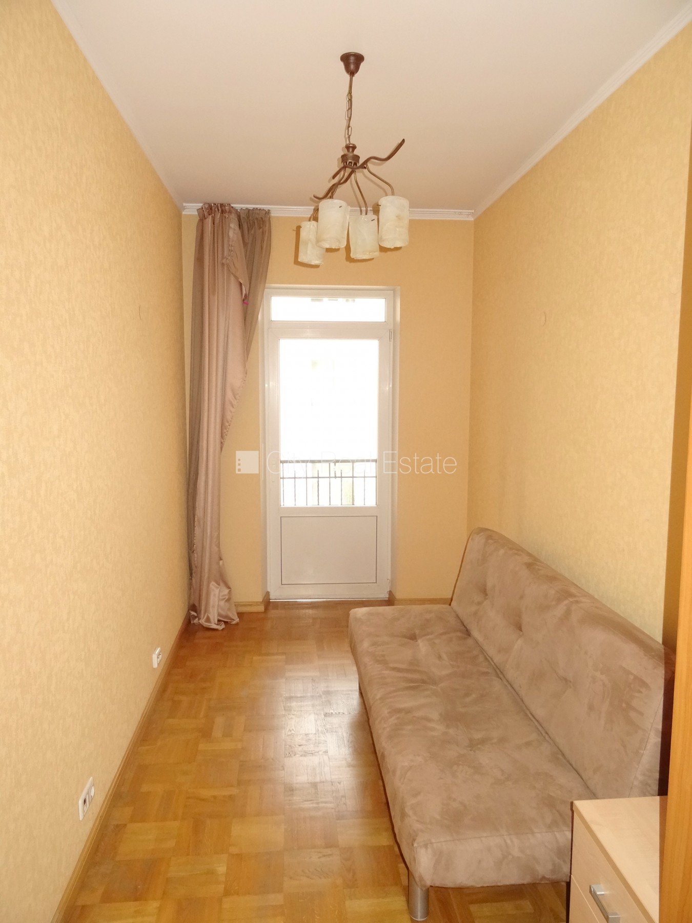 Sludinājumi. Fasādes māja, renovēta māja, slēgts pagalms, ieeja no ielas, ir lifts, kāpņu telpa pēc kosmētiskā Cena: 1065 EUR/mēn Foto #20