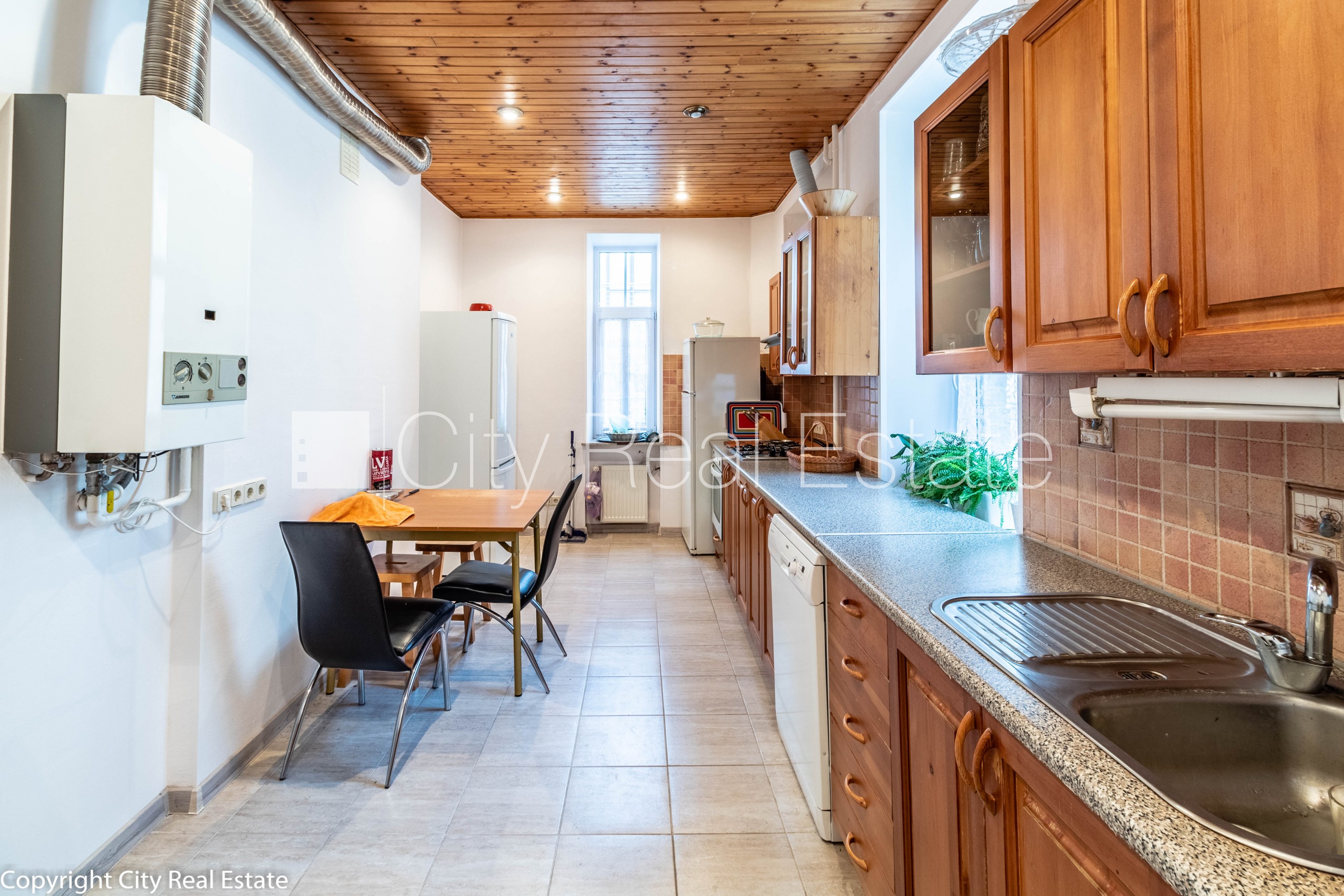 Sludinājumi. Fasādes māja, renovēta māja, ķieģeļu mūra sienas, fasāde ar dekoratīvo apmetumu, labiekārtota Cena: 398000 EUR Foto #12