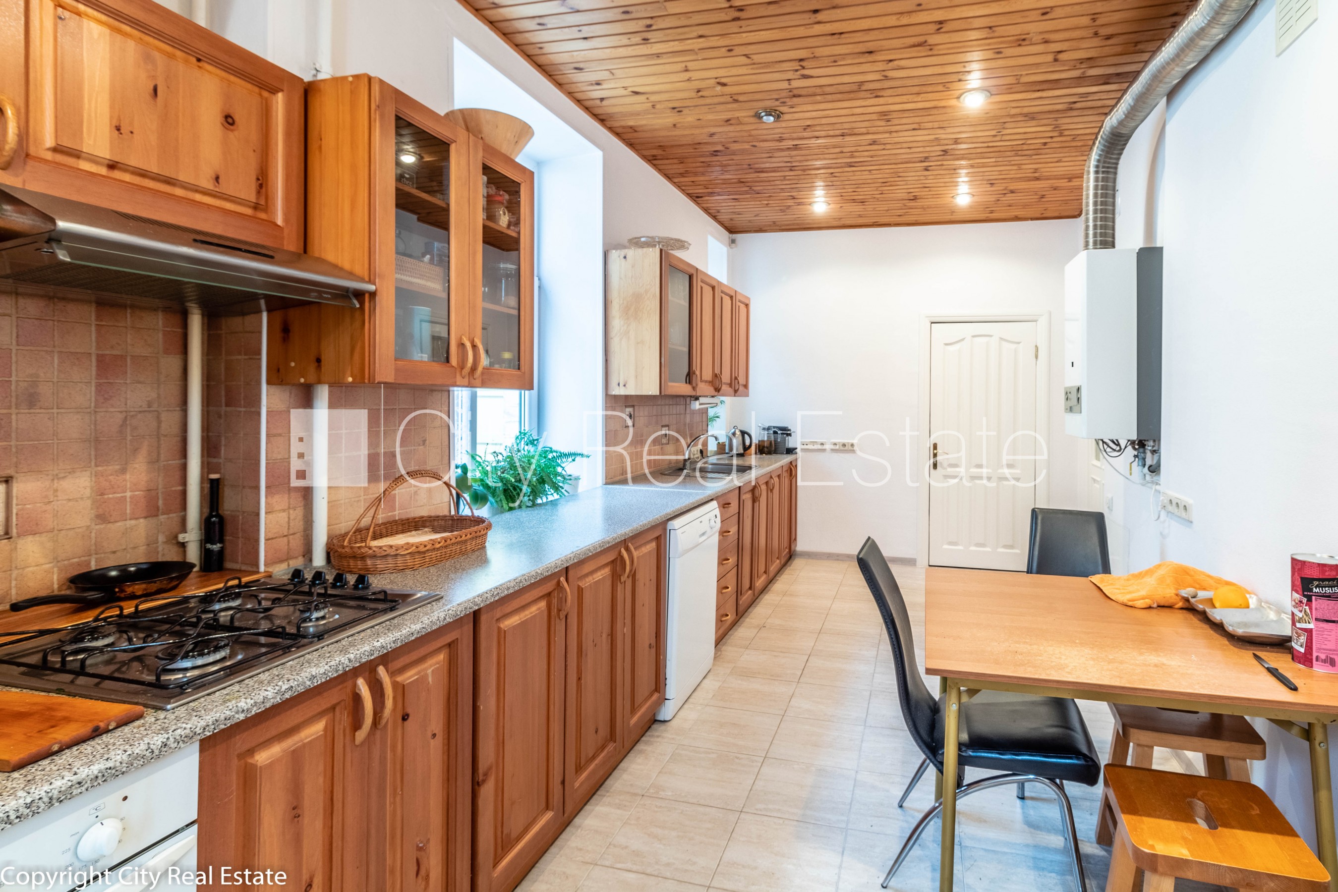 Sludinājumi. Fasādes māja, renovēta māja, ķieģeļu mūra sienas, fasāde ar dekoratīvo apmetumu, labiekārtota Cena: 398000 EUR Foto #11